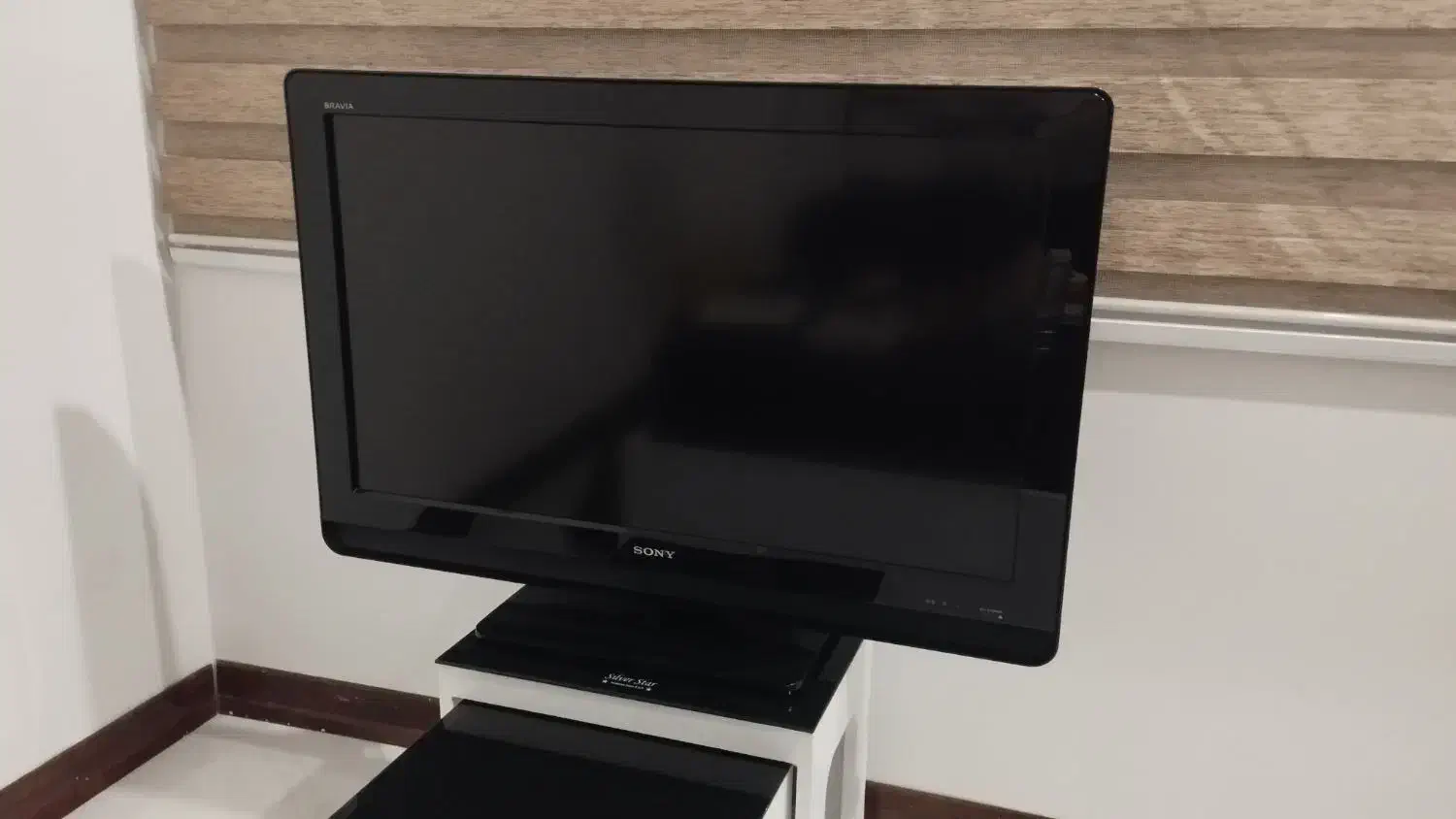 تلوزیون ال سی دی سونی ۳۷ اینچ کاملا سالم|تلویزیون و پروژکتور|اهواز, شهرک دانشگاه|دیوار