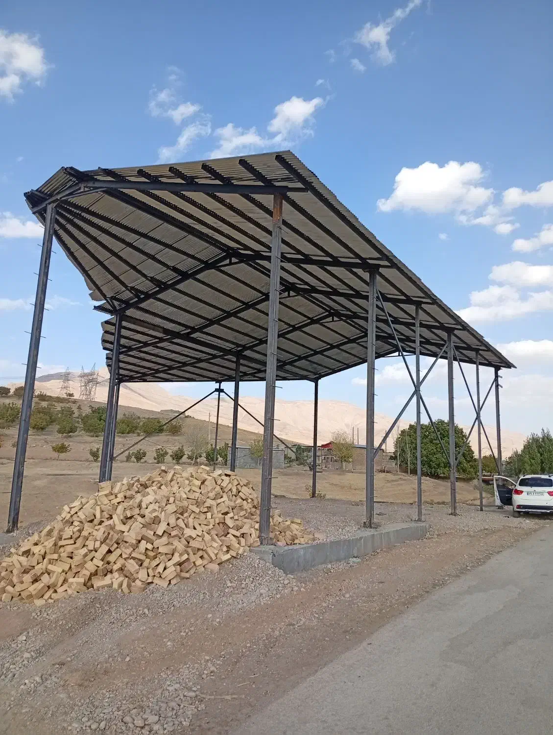 بنای کلی و جزعی نقاشی و اسکلت وسوله|خدمات پیشه و مهارت|دورود, |دیوار