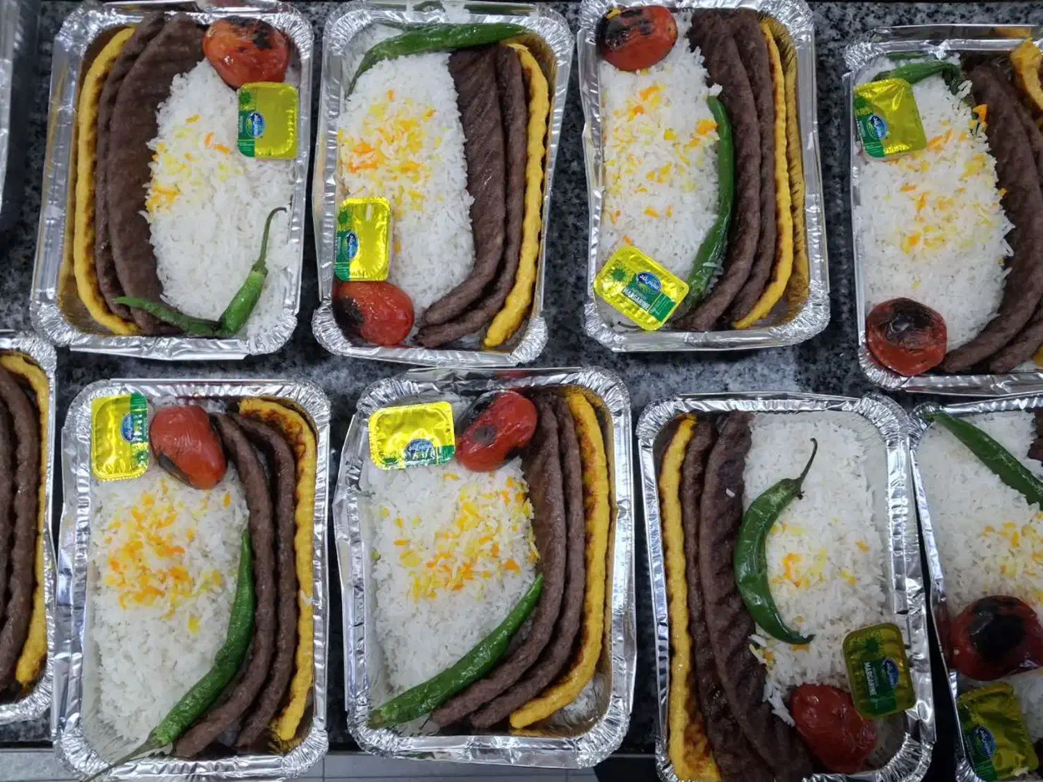 نیرو در رستوران|استخدام خدمات فروشگاه و رستوران|رفسنجان, |دیوار