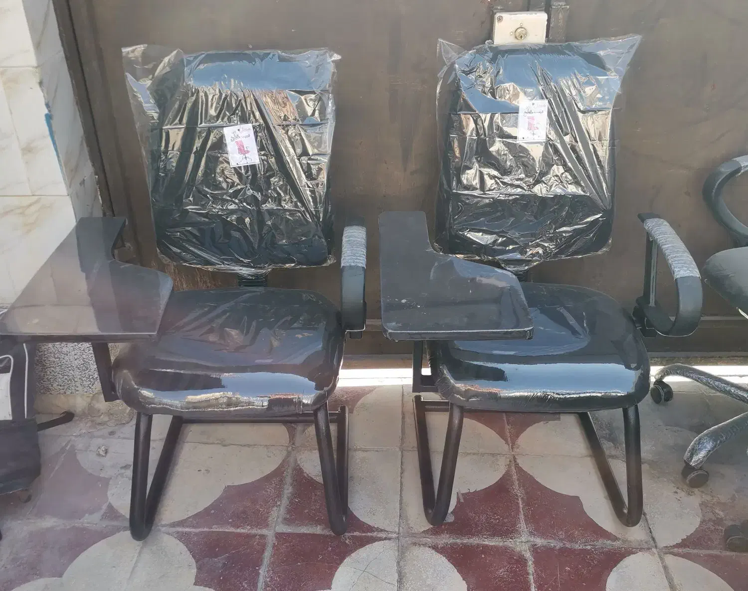 صندلی محصلی مناسب انتظار د کامپیوتر طبی دانش آموزی|صندلی و نیمکت|شیراز, شهرک کوشکک|دیوار