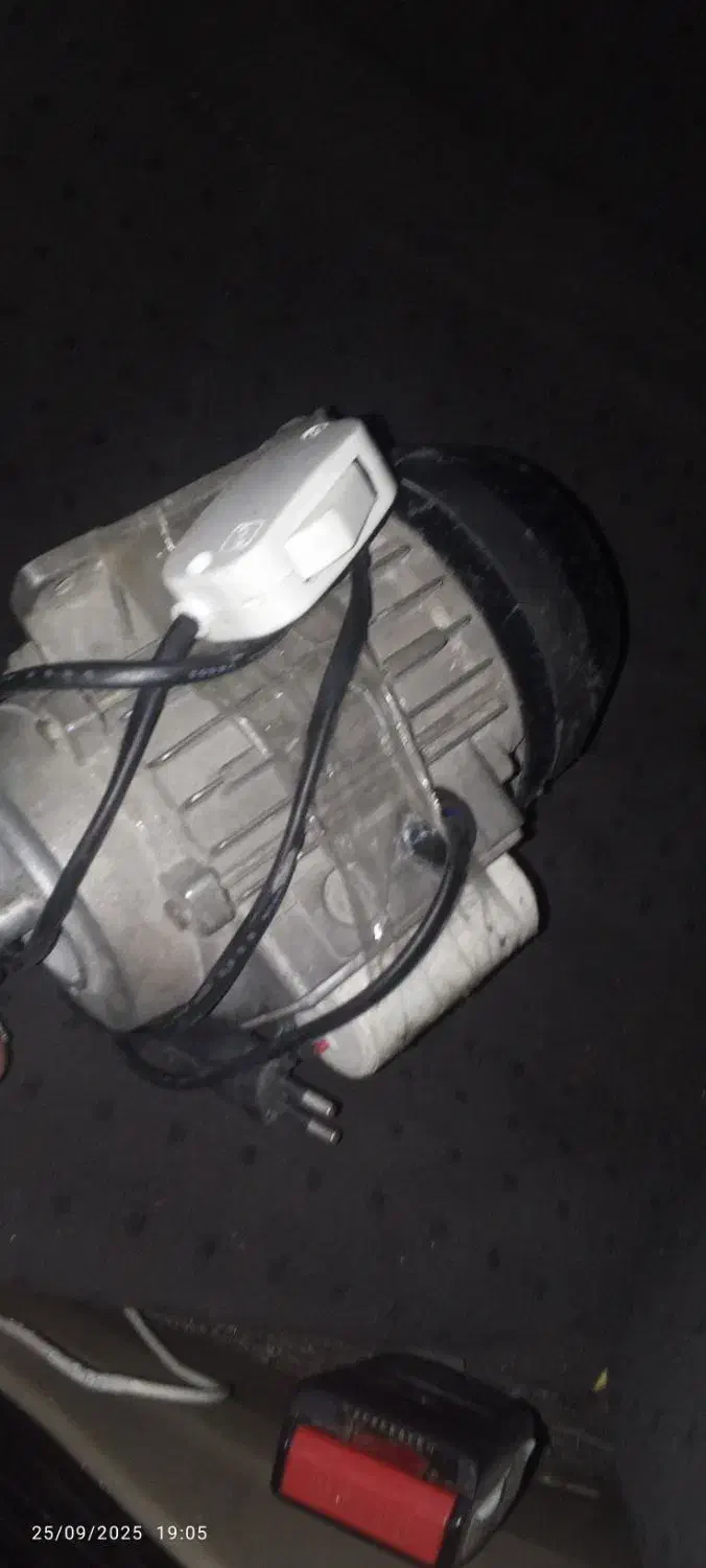 الکترو موتور دور بالا 1اسب 1500دور|ماشینآلات صنعتی|تهران, شهرک ولیعصر جنوبی|دیوار