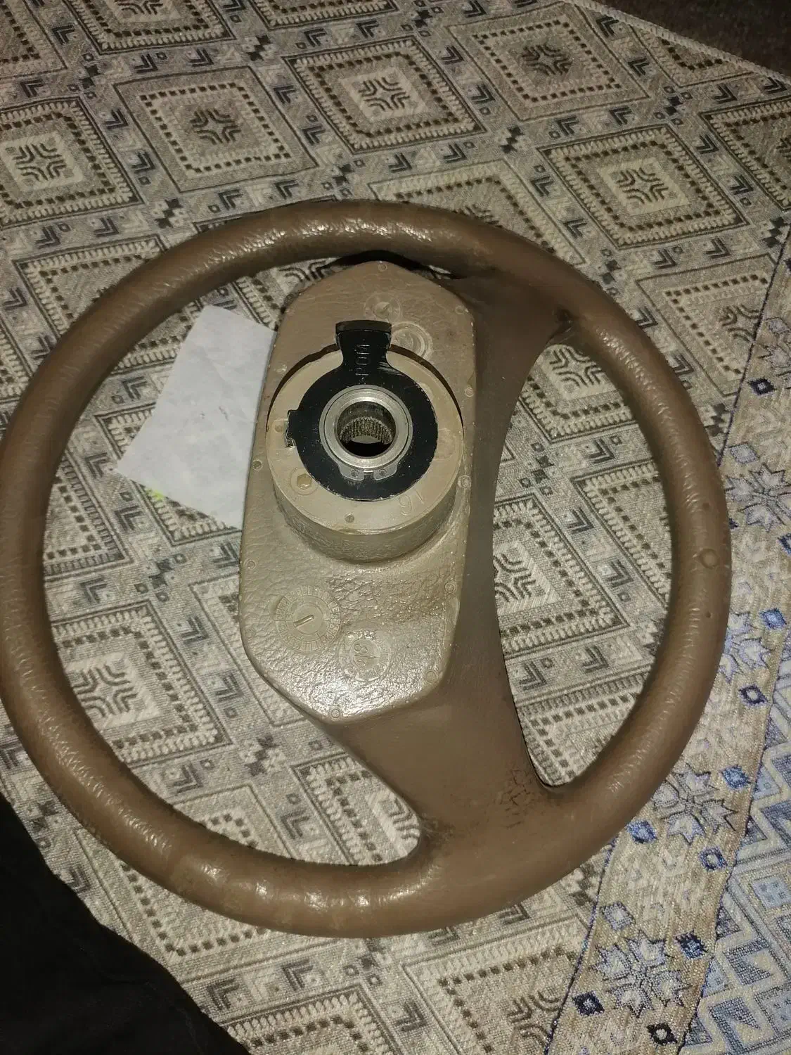 قربیلک فرمان پژو|قطعات یدکی و لوازم جانبی|الیگودرز, |دیوار