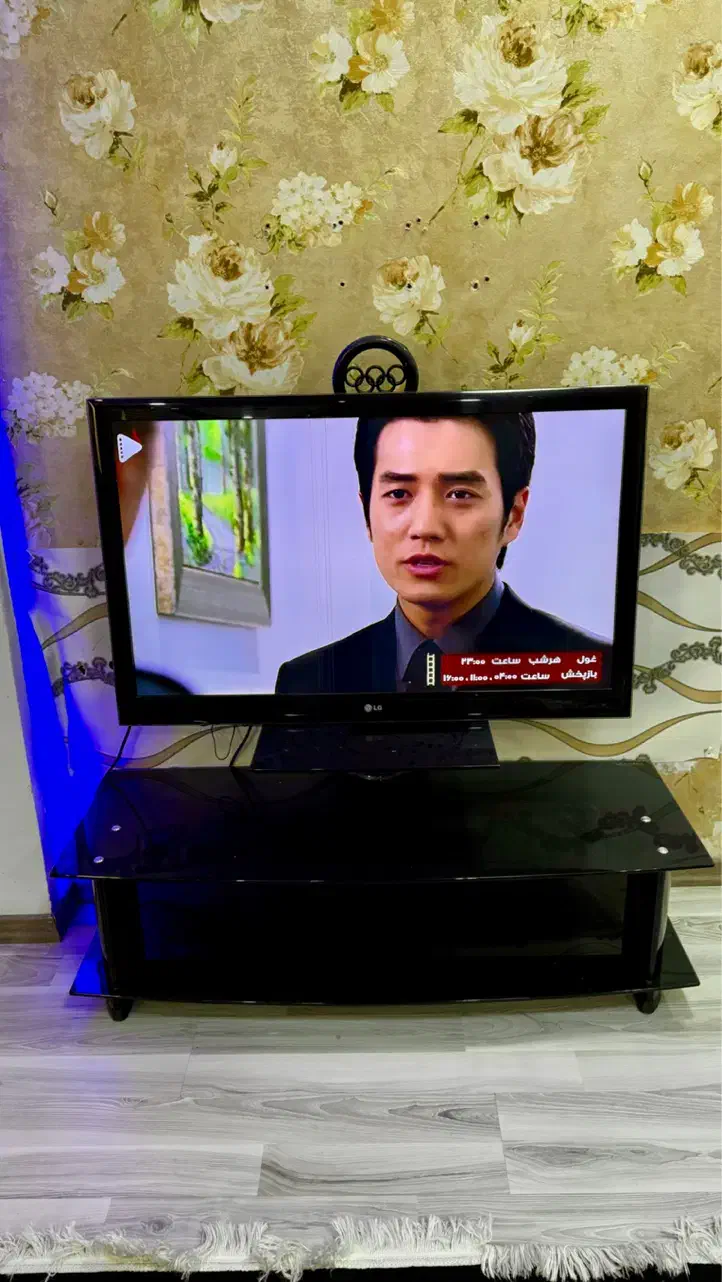 تلویزیون ال جی ۴۰ اینچ|تلویزیون و پروژکتور|اردبیل, |دیوار