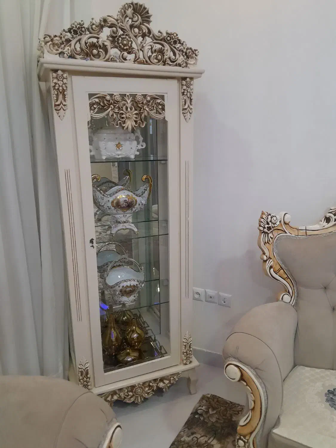 بوفه ایستاده|بوفه، ویترین، کنسول|رشت, پاره بیجار|دیوار