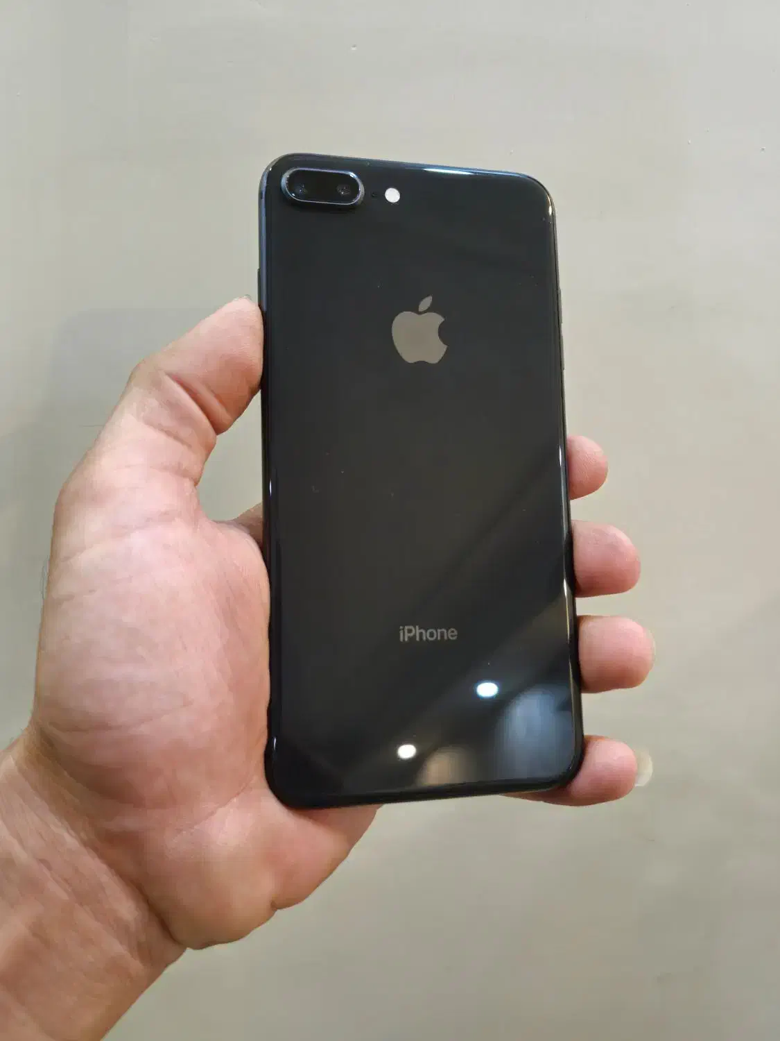 آیفون ۸ پلاس حافظه ۶۴ گیگ و هواوی y8p|موبایل|قم, بنیاد|دیوار