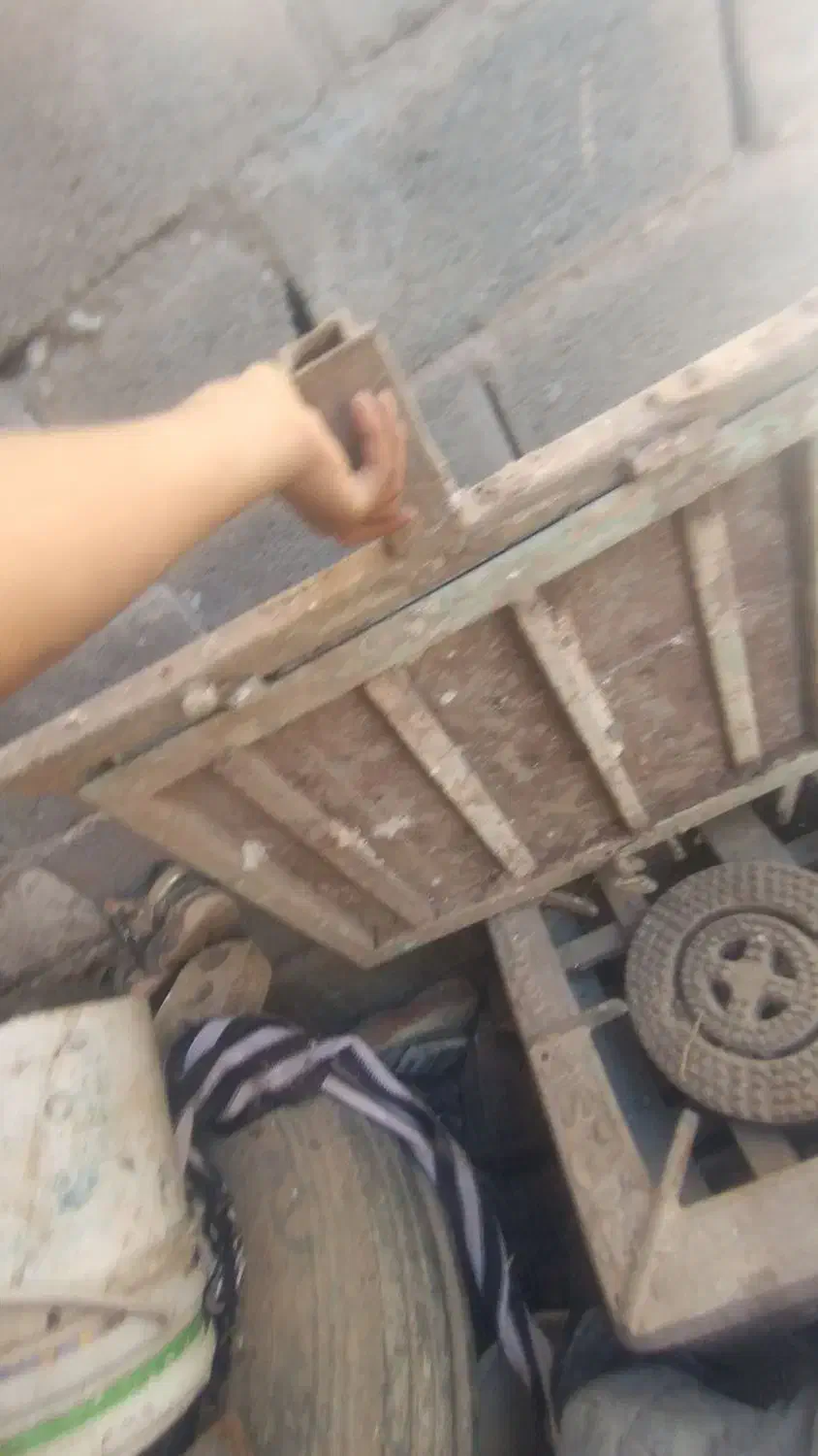 یک درب قال کفتر|مصالح و تجهیزات ساختمان|نصر آباد, |دیوار