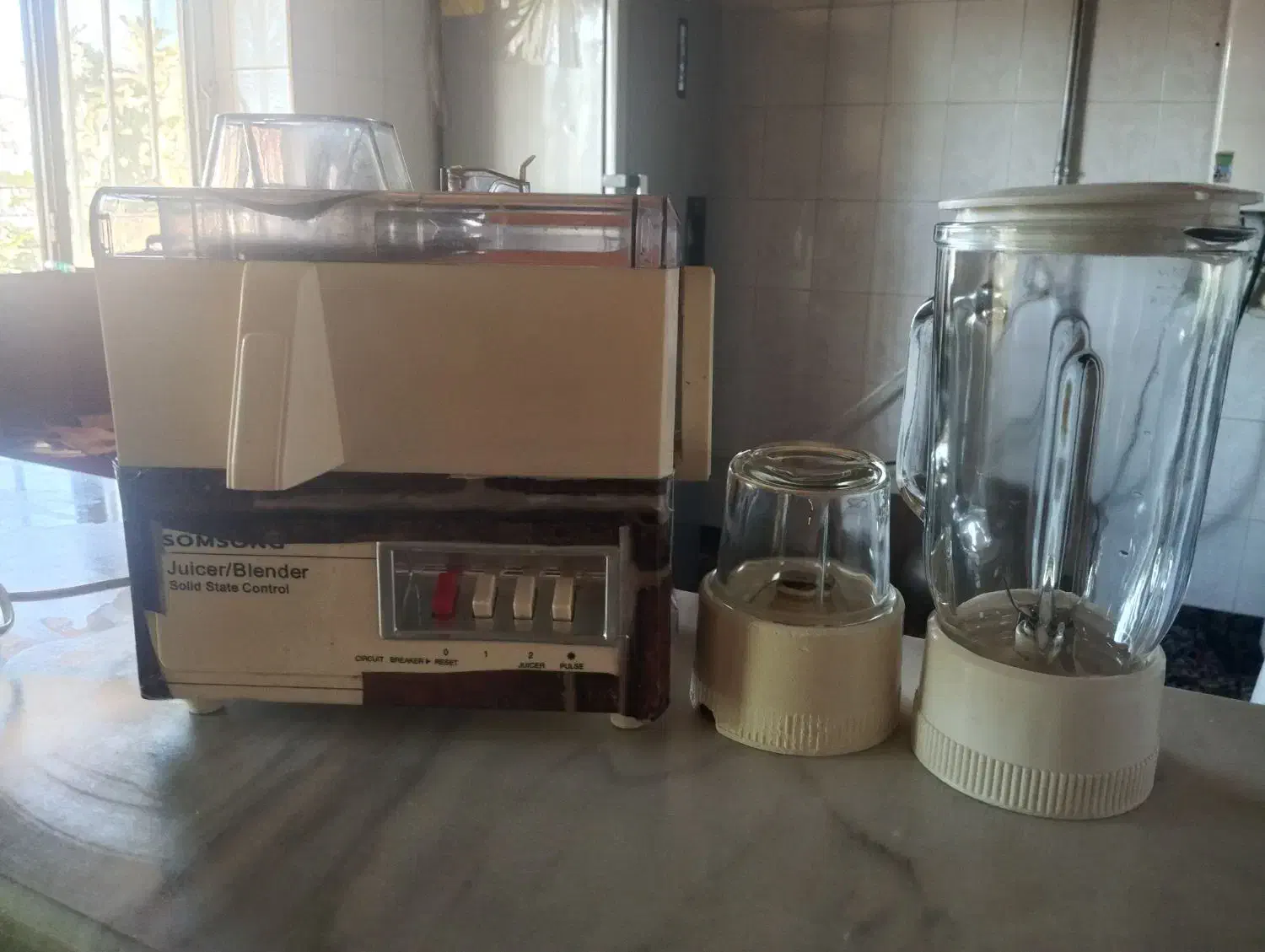 آبمیوه گیری|آبمیوه‌گیر و آب‌مرکبات‌گیر|جوانرود, |دیوار