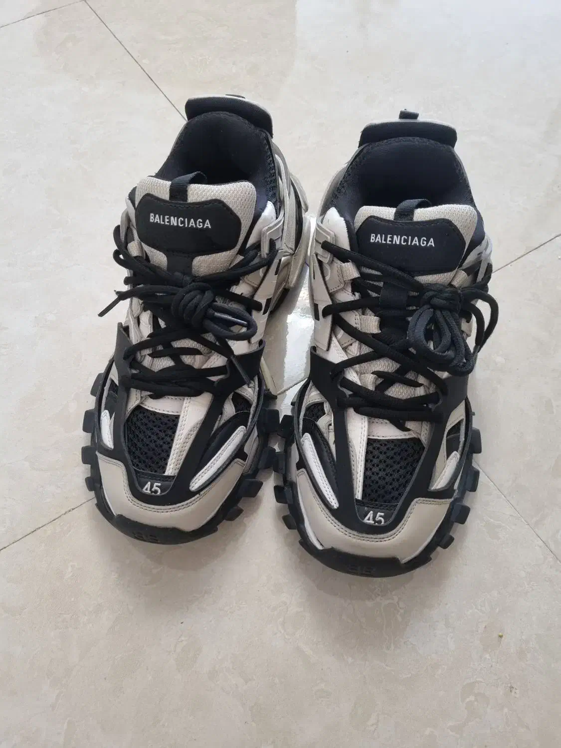 کتانی بالنسیاگا|کیف، کفش، کمربند|تهران, افسریه شمالی|دیوار