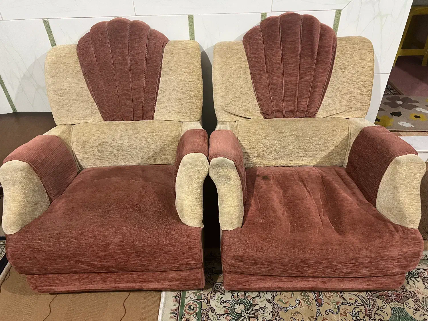 مبل|مبلمان خانگی و میز عسلی|قم, باغ شریفی|دیوار