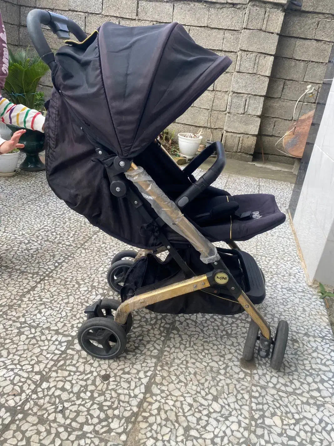 کالسکه|کالسکه و لوازم جانبی|لاهیجان, لیل|دیوار