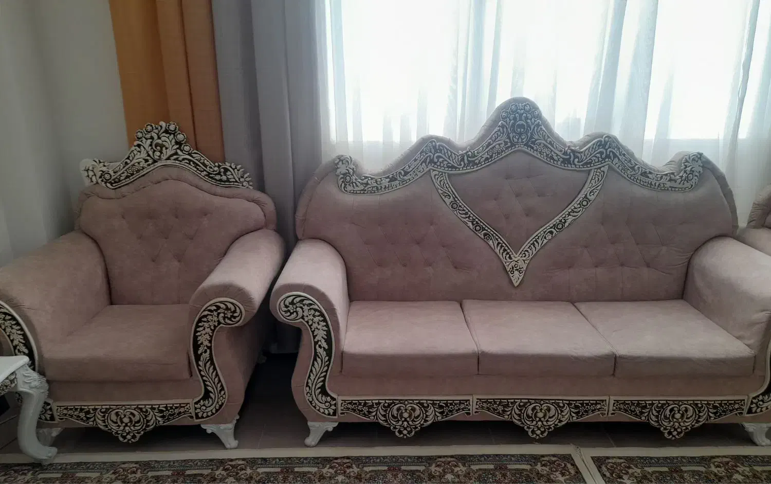 مبل ۸ نفره در حد نو|مبلمان خانگی و میز عسلی|هشتگرد, شهرک آرتیمان|دیوار