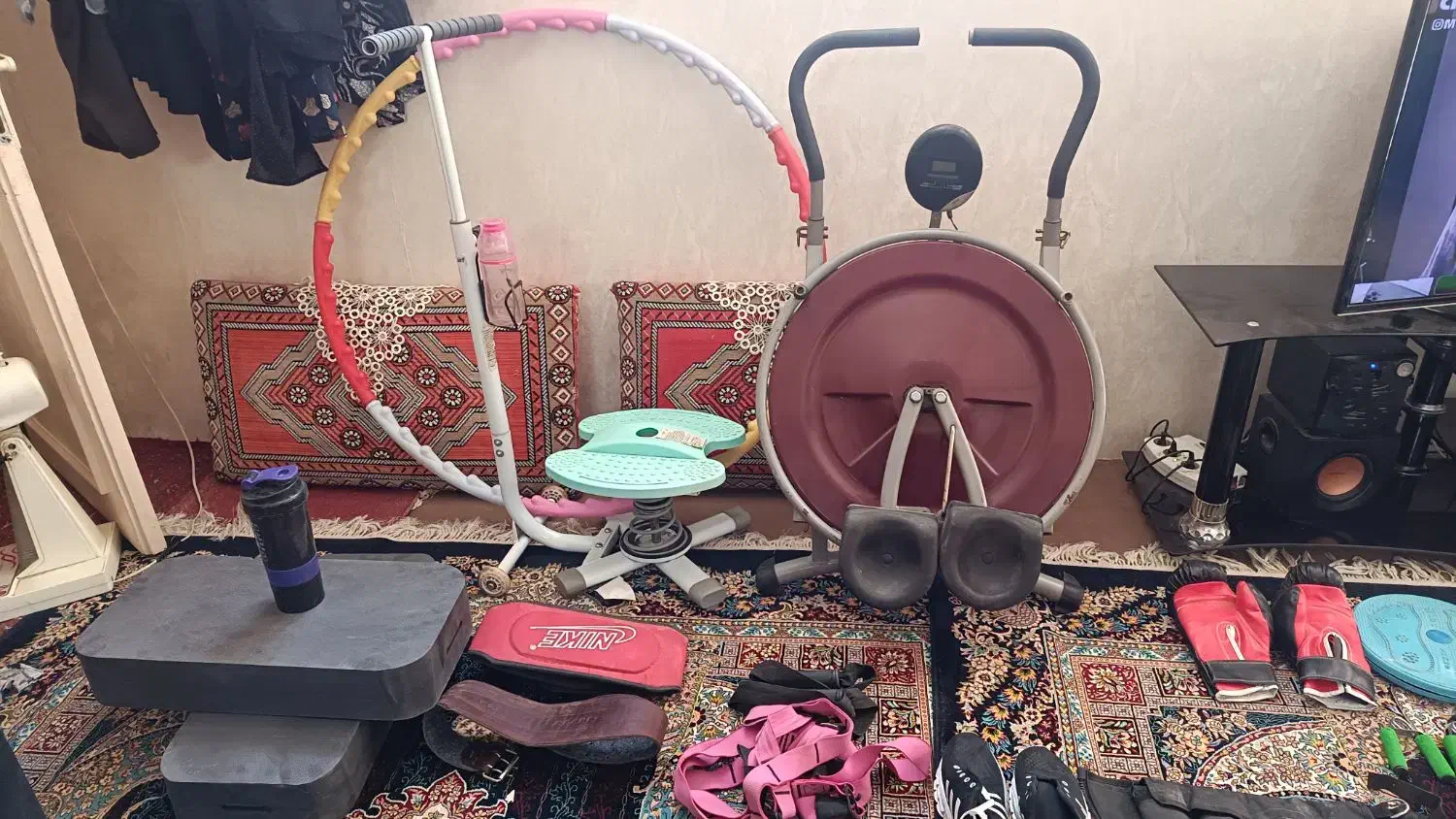 مقداری لوازم ورزشی|تجهیزات ورزشی|نیشابور, فرح بخش|دیوار