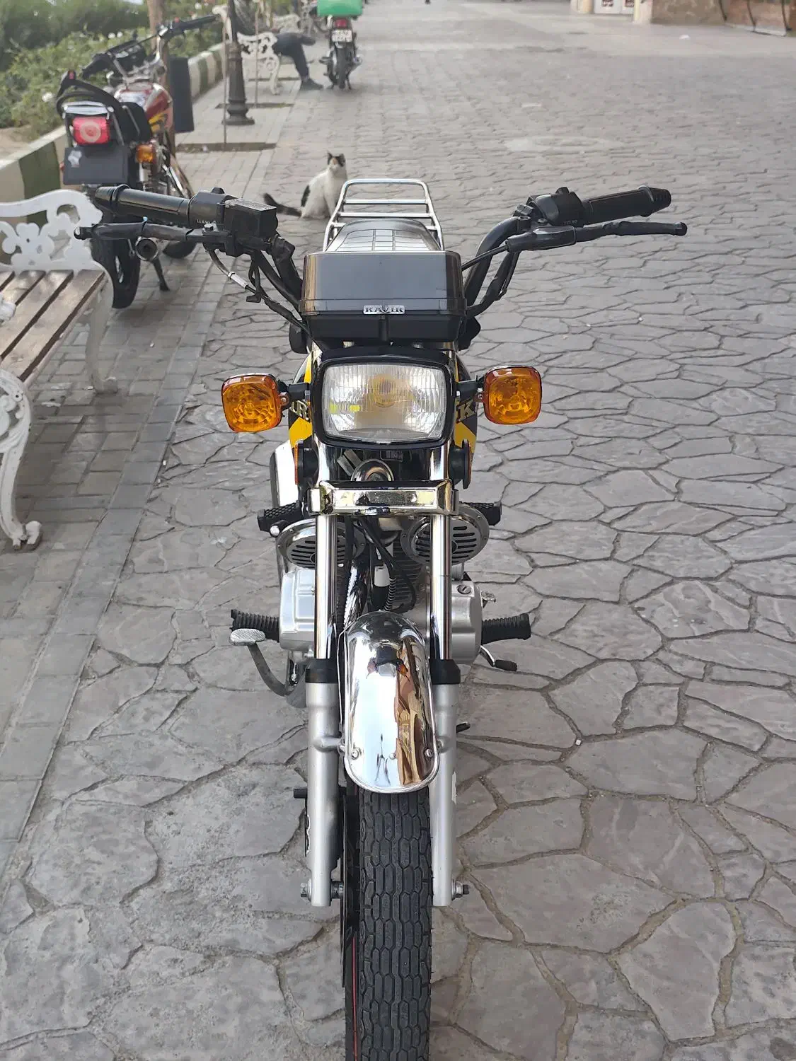 موتور ۲۰۰ کویر کاربرات|موتورسیکلت|اراک, |دیوار