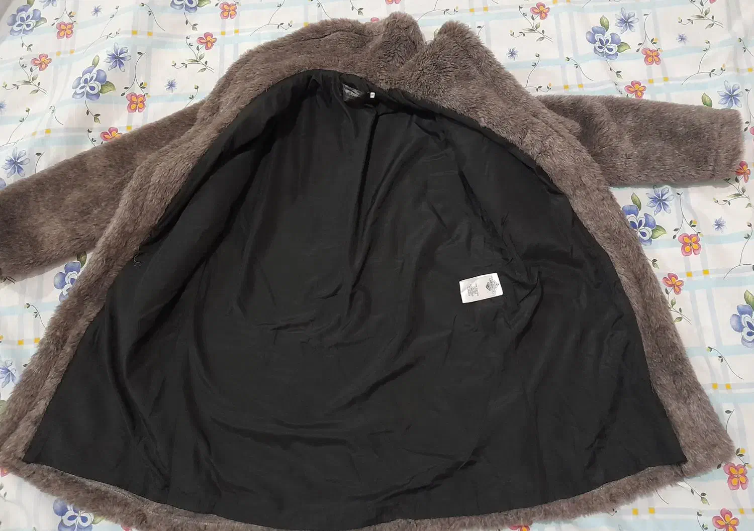 پالتو خز|لباس|شهرکرد, |دیوار