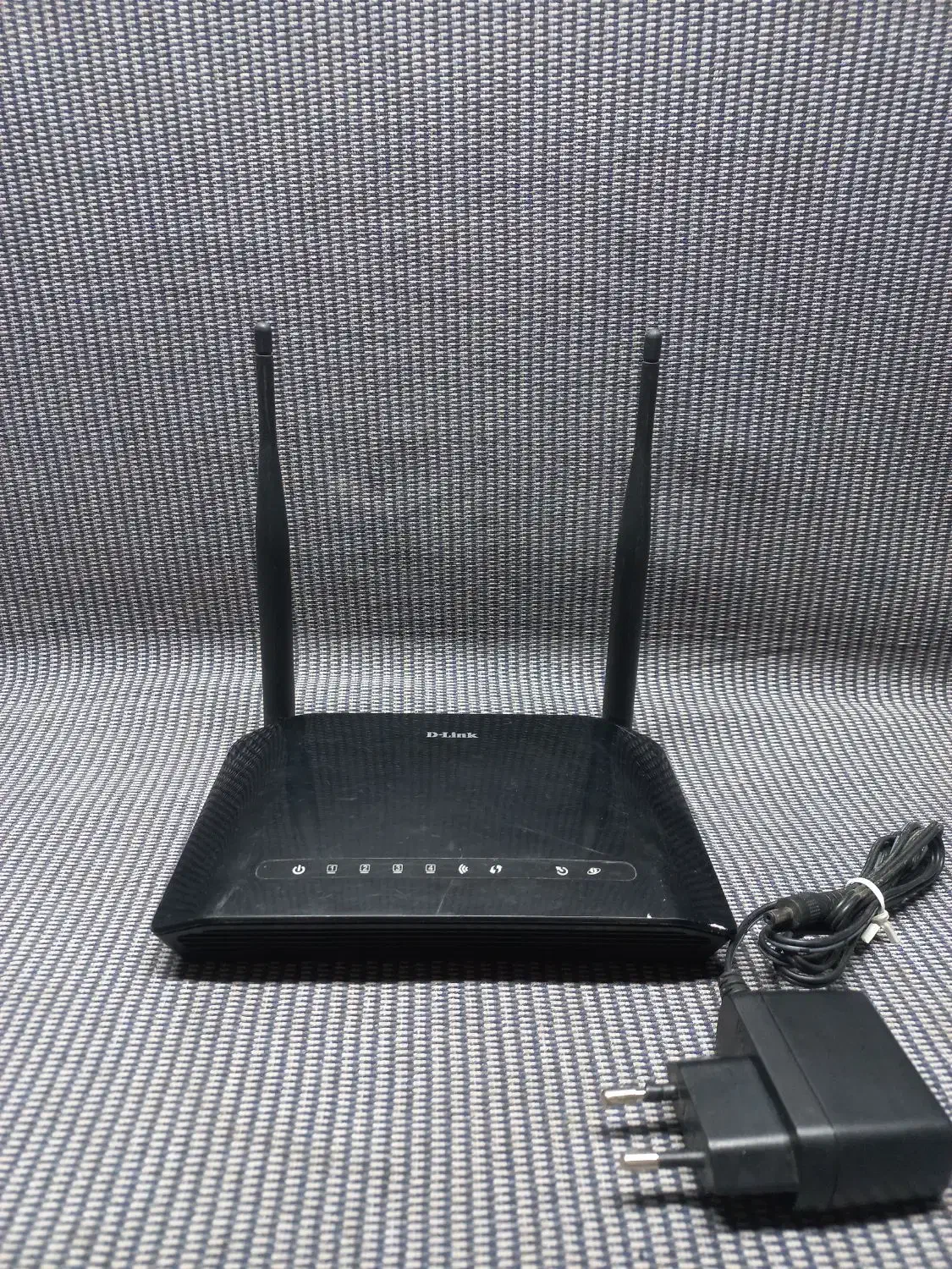 مودم دی لینک 2آنتن DSL 2740U سالم همراه اداپتور|مودم و تجهیزات شبکه|قرچک, مهدیه|دیوار