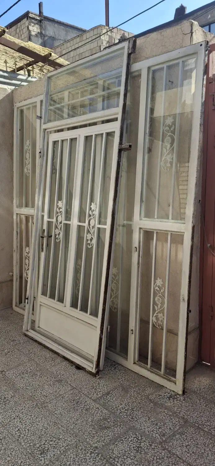 در و پنجره|مصالح و تجهیزات ساختمان|مشهد, باغون آباد|دیوار