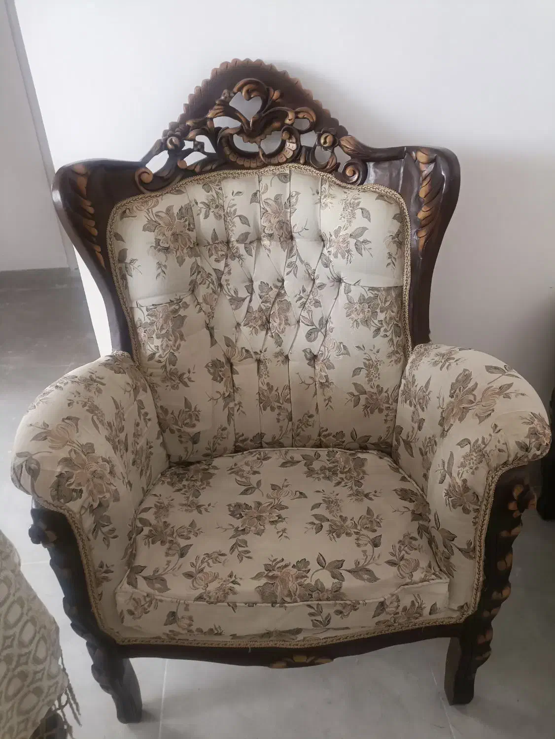 مبل ۹نفره سلطنتی وفریزرپارس|مبلمان خانگی و میز عسلی|صدرا-فارس, فاز ۱|دیوار