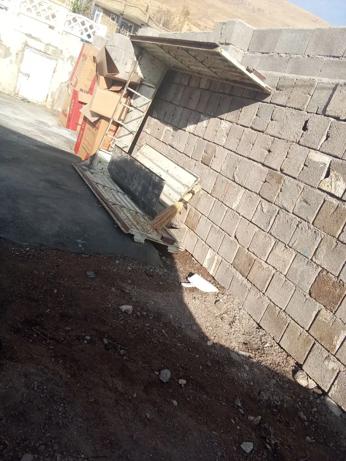 باربند پیکان وانت کاملا سالم|قطعات یدکی و لوازم جانبی|سیلوانه, |دیوار