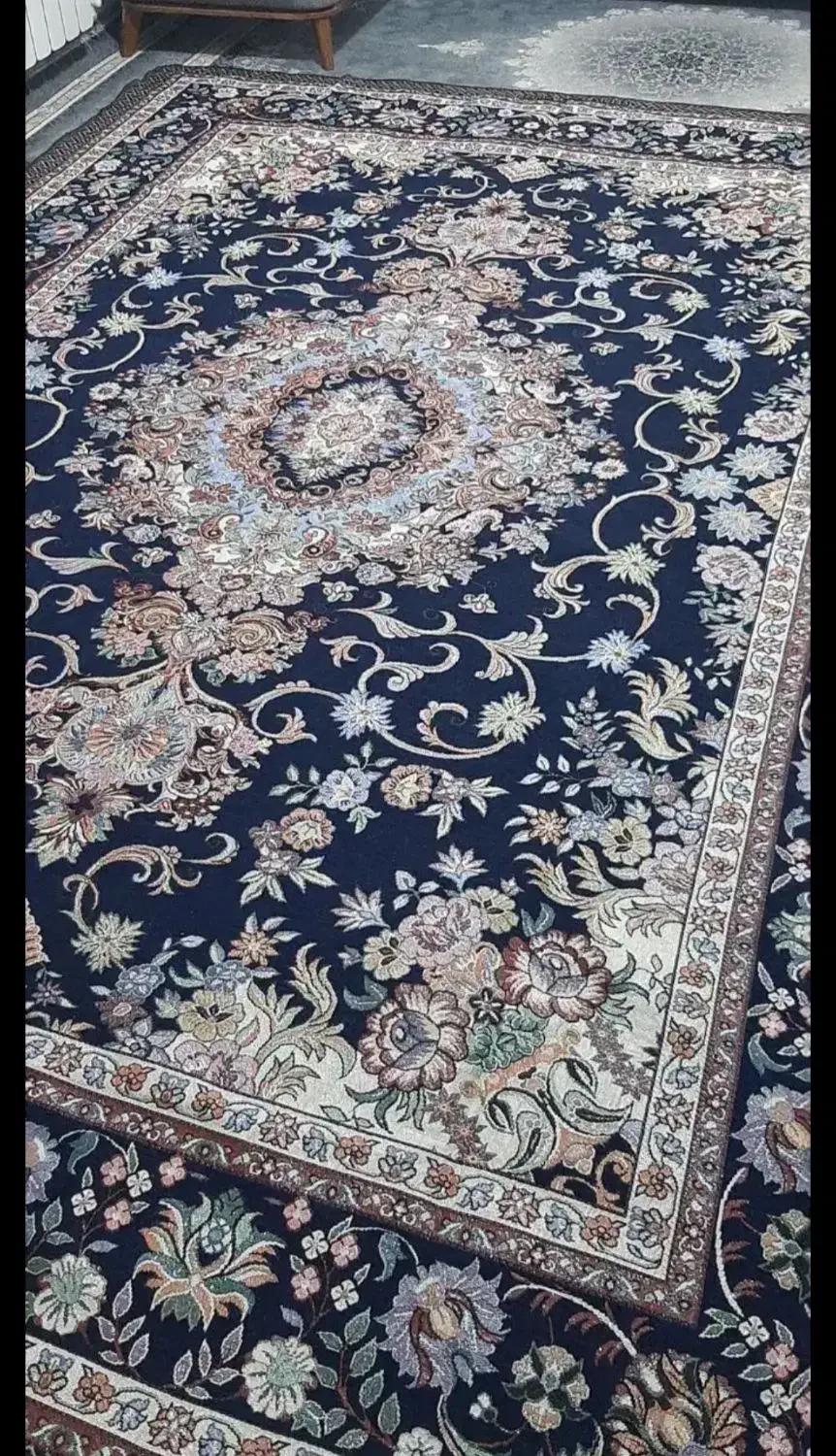 رو فرشی نو|روفرشی|تهران, آبشار تهران (دریاچه)|دیوار