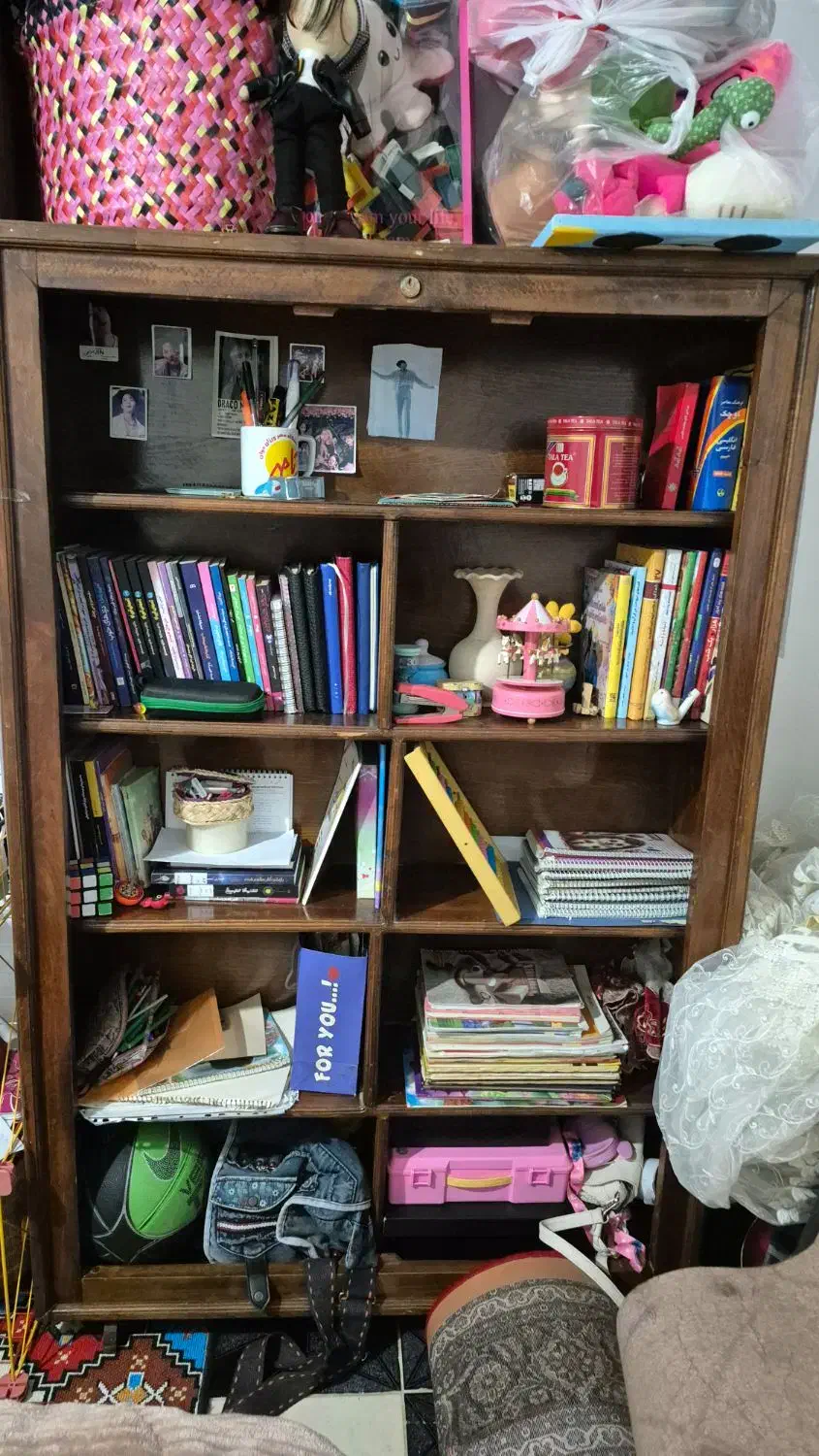 کتابخانه جادار چوبی|کتابخانه، شلف، قفسه‌های دیواری|رضوانشهر, |دیوار