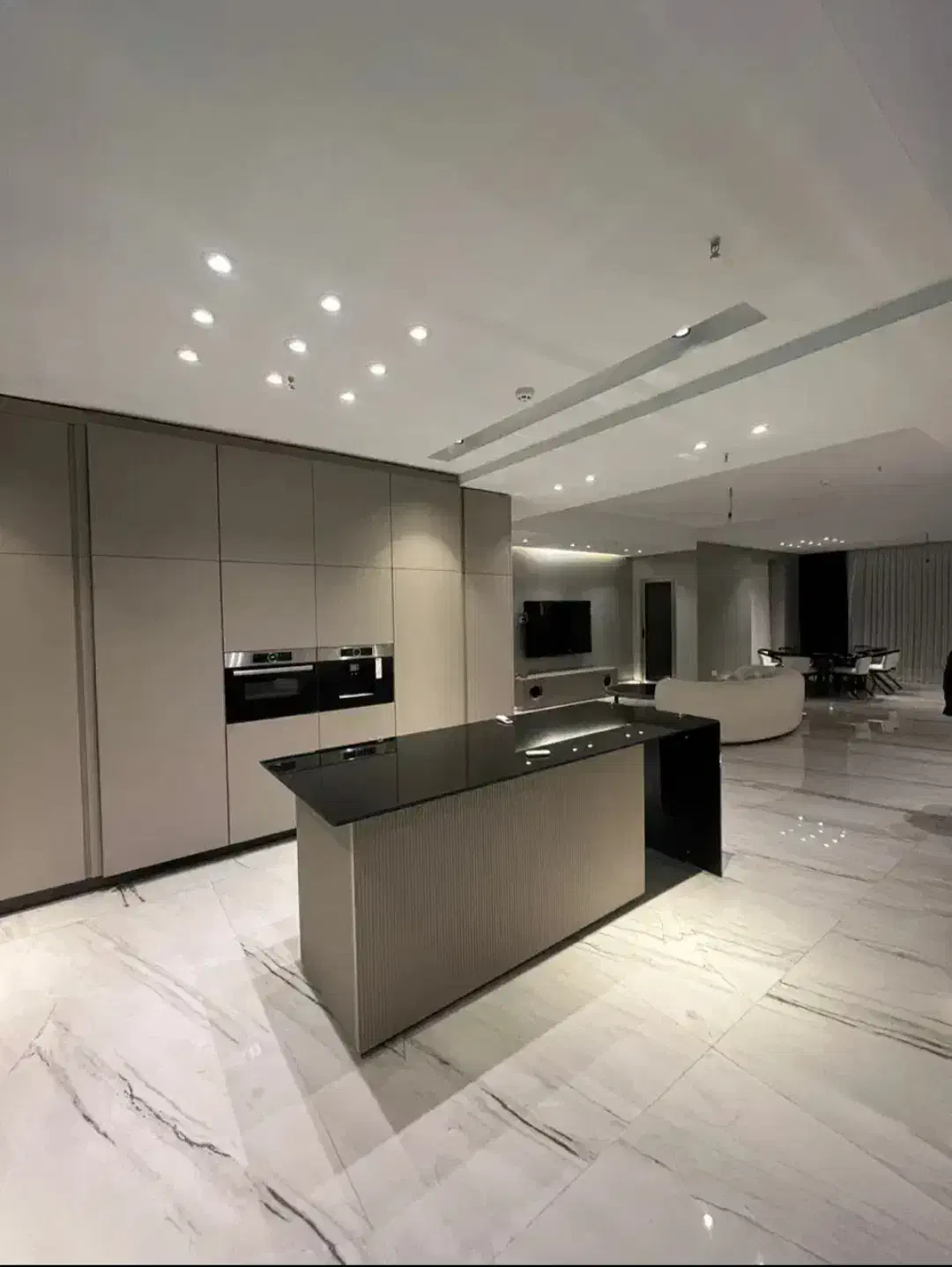 ولنجک ۴۲۰ متر مدرن کلید نخورده / فول فرنیش Bosch