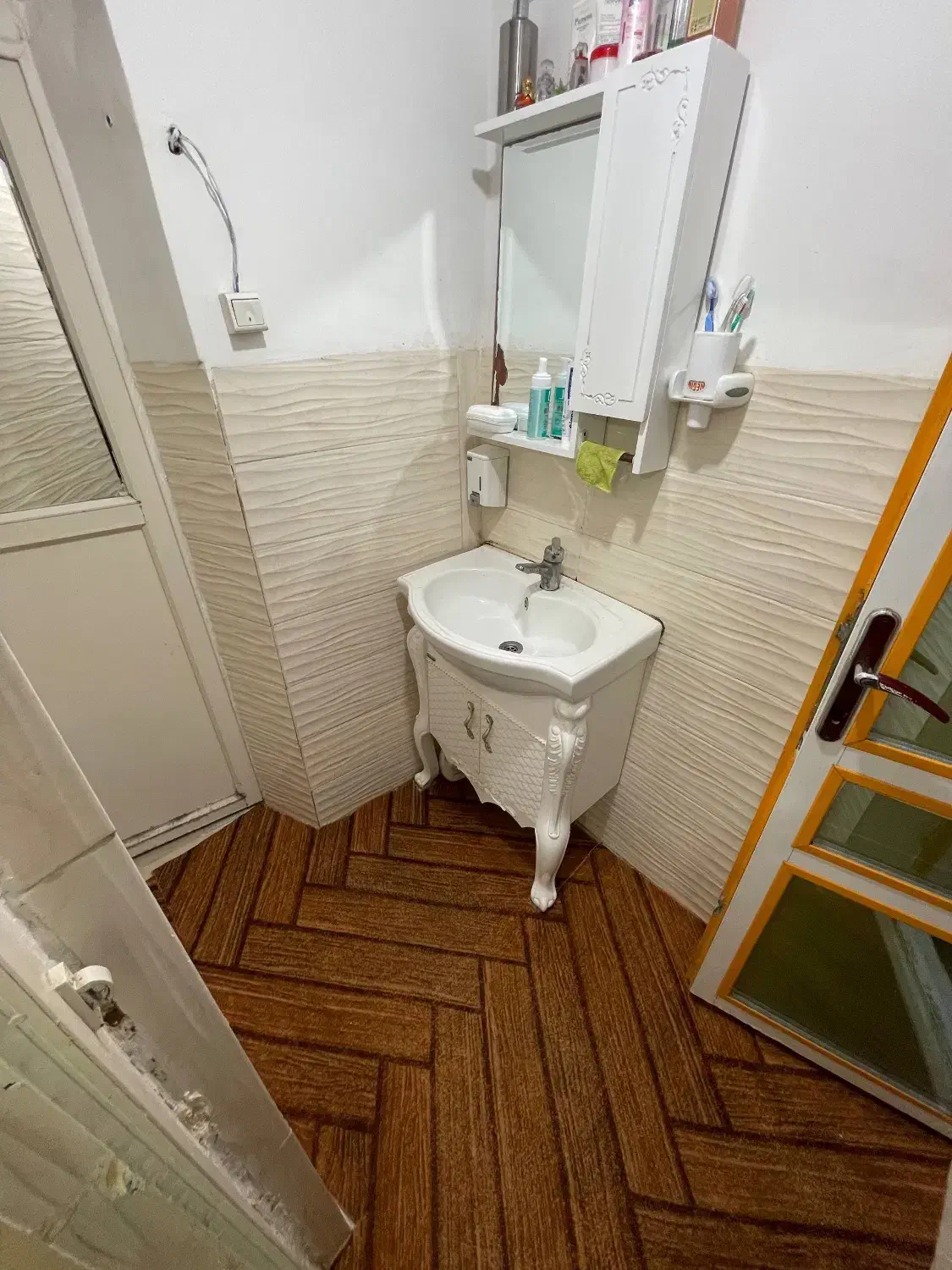 فروش واحد مسکونی(املاک کلیدشهروند)|فروش آپارتمان|قائمشهر, |دیوار