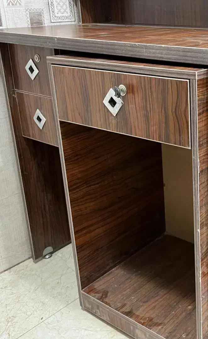 میز منشی کار|دفتر کار|کرمان, |دیوار