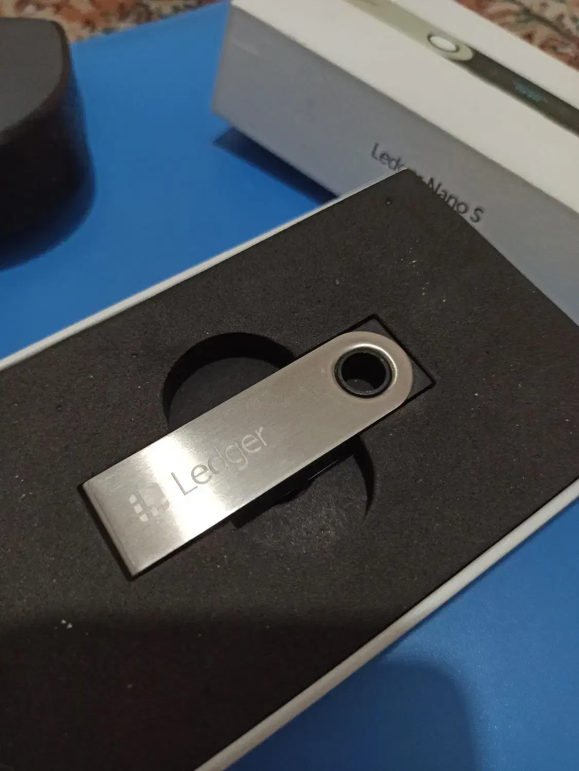 کیف پول لجر نانو اس کارکرده در حد نو|قطعات و لوازم جانبی رایانه|ایوان, |دیوار