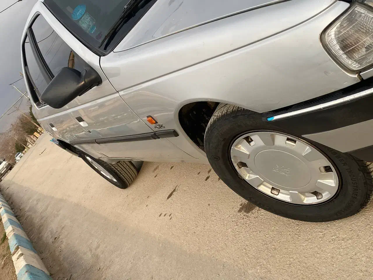 پژو ۴۰۵ بدون رنگ|خودرو سواری و وانت|روانسر, |دیوار