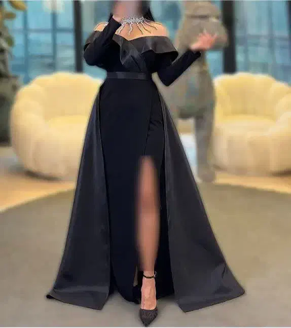 لباس مجلسی|لباس|اراک, |دیوار