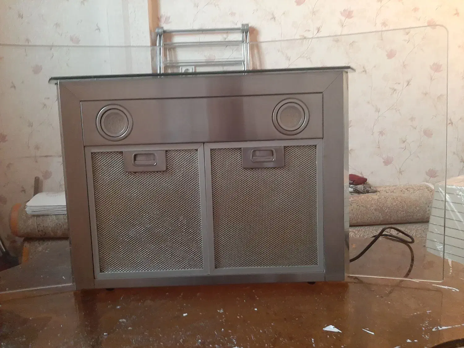 هود و هیتر فن دار|هود|قم, شاه ابراهیم|دیوار