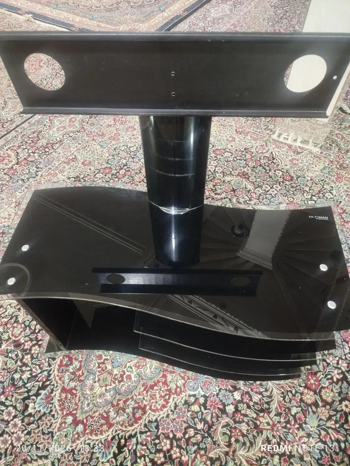 فروش یک عدد میز تلویزیون|میز تلویزیون|بم, |دیوار