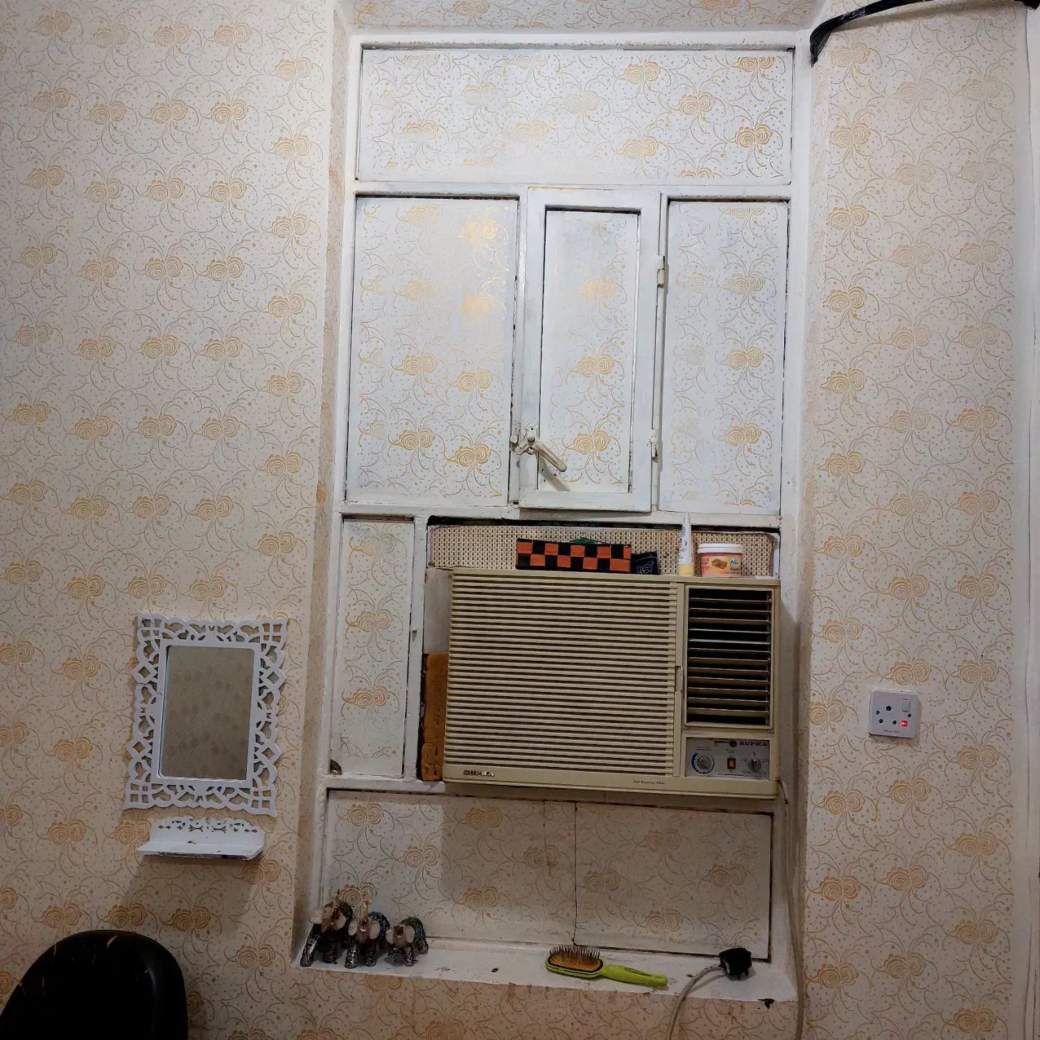 پنجره بهمراه جا کلری متراژ عرض یک و طول دو متری|مصالح و تجهیزات ساختمان|سوسنگرد, |دیوار