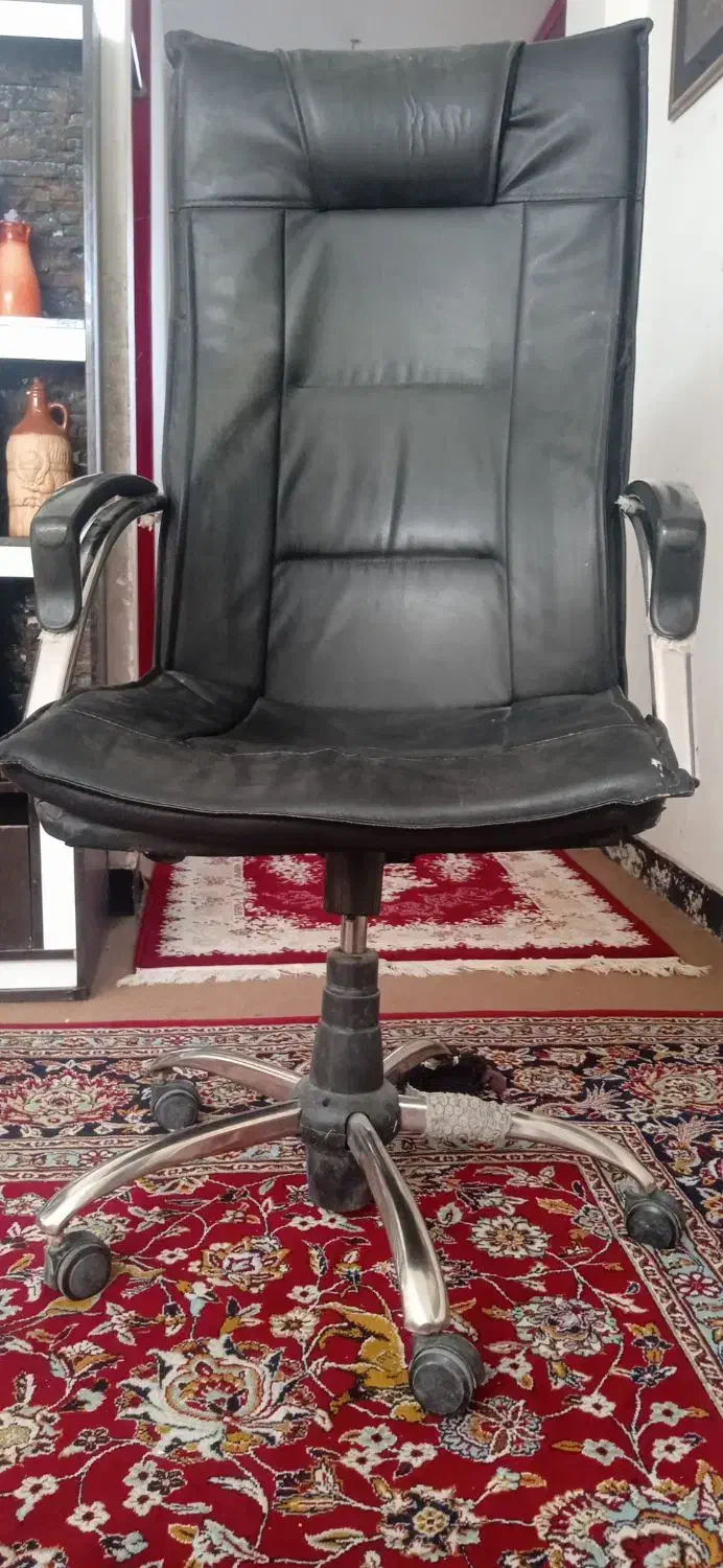 صندلی چرخ دار|صندلی و نیمکت|زاهدان, |دیوار