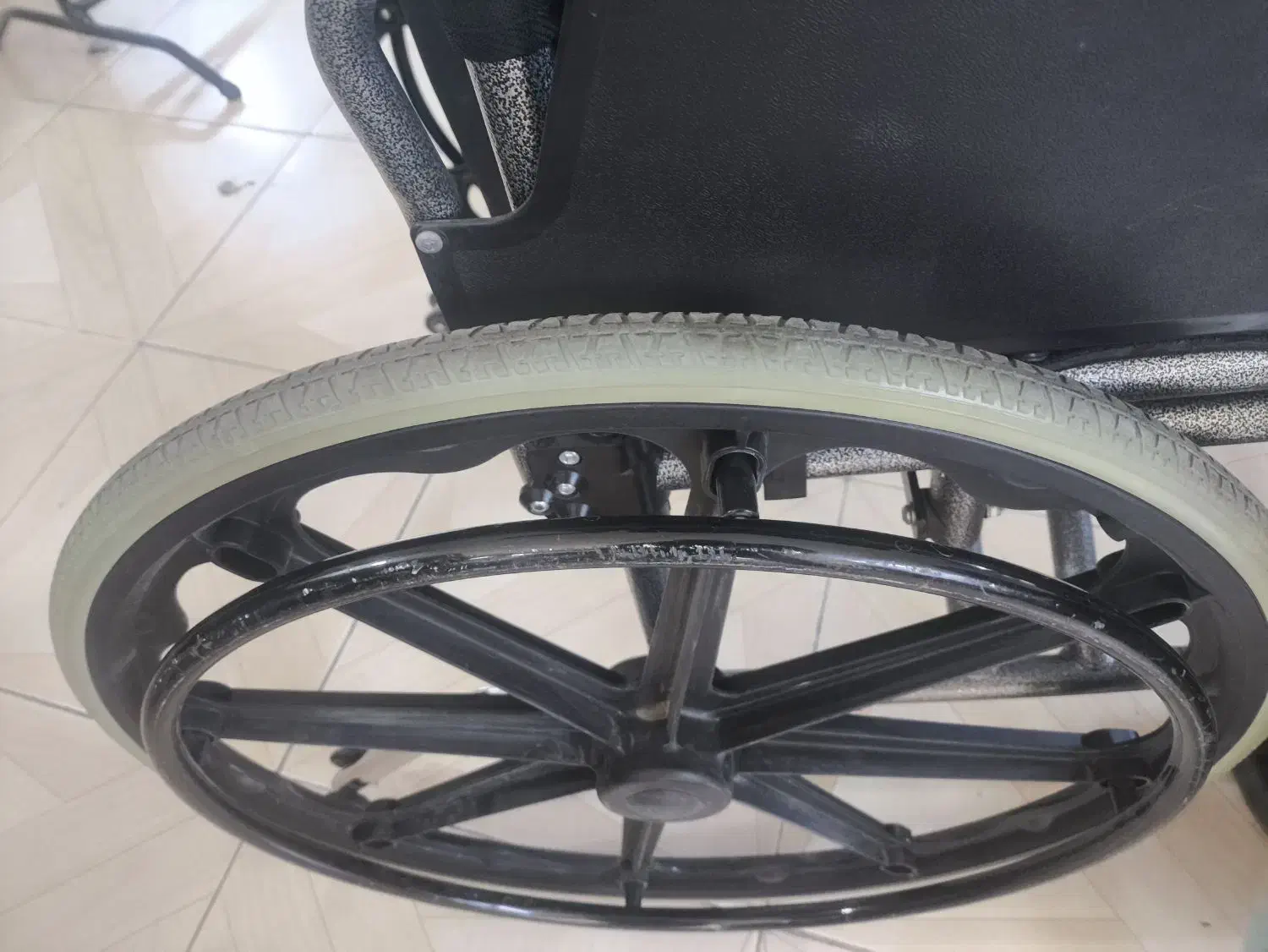 ویلچر سایز بزرگ|آرایشی، بهداشتی، درمانی|رباط‌کریم, رباط‌کریم|دیوار