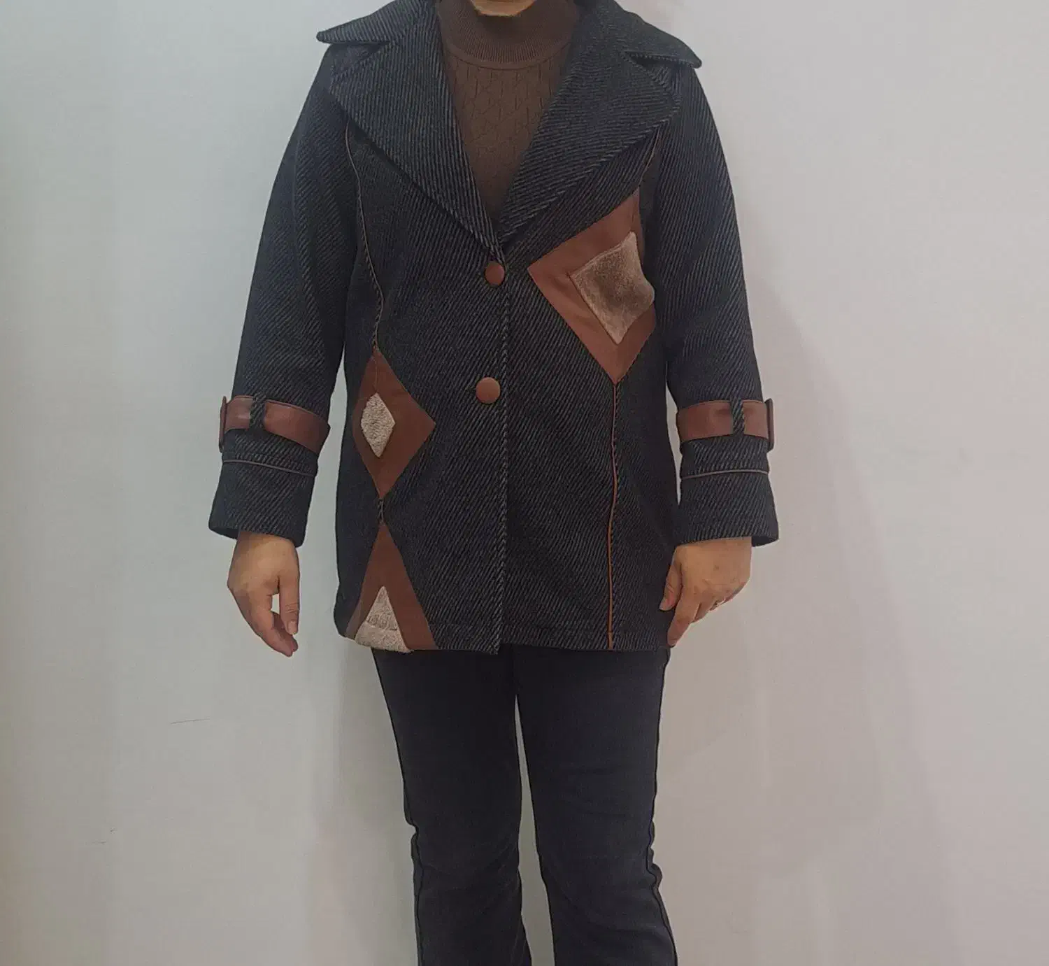 کت کوتاه موهر|لباس|آمل, |دیوار