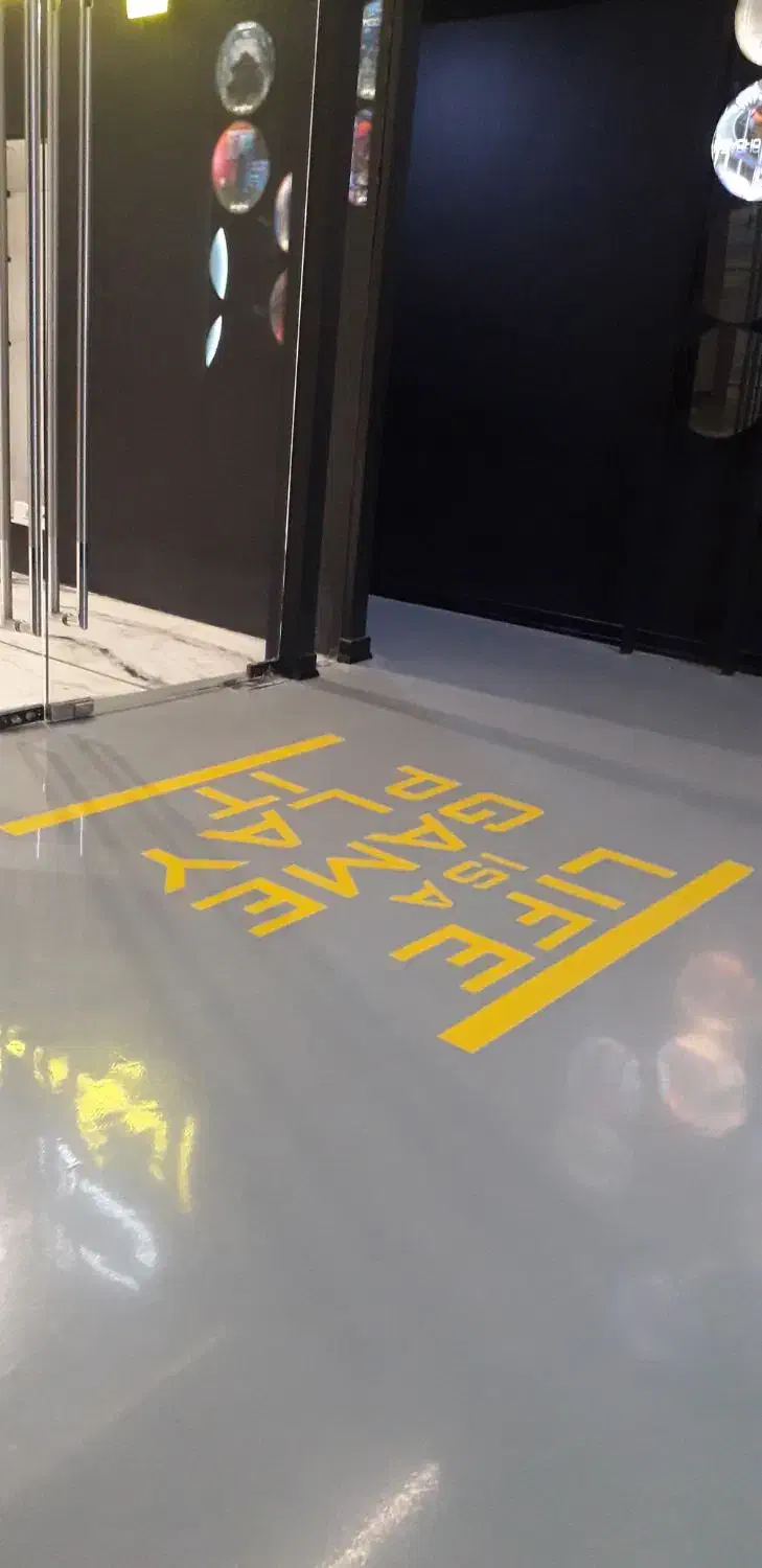 اجرای اپوکسی و کف پوش پلی اورتان نقاشی ساختمان|خدمات پیشه و مهارت|تهران, سعادت‌آباد|دیوار