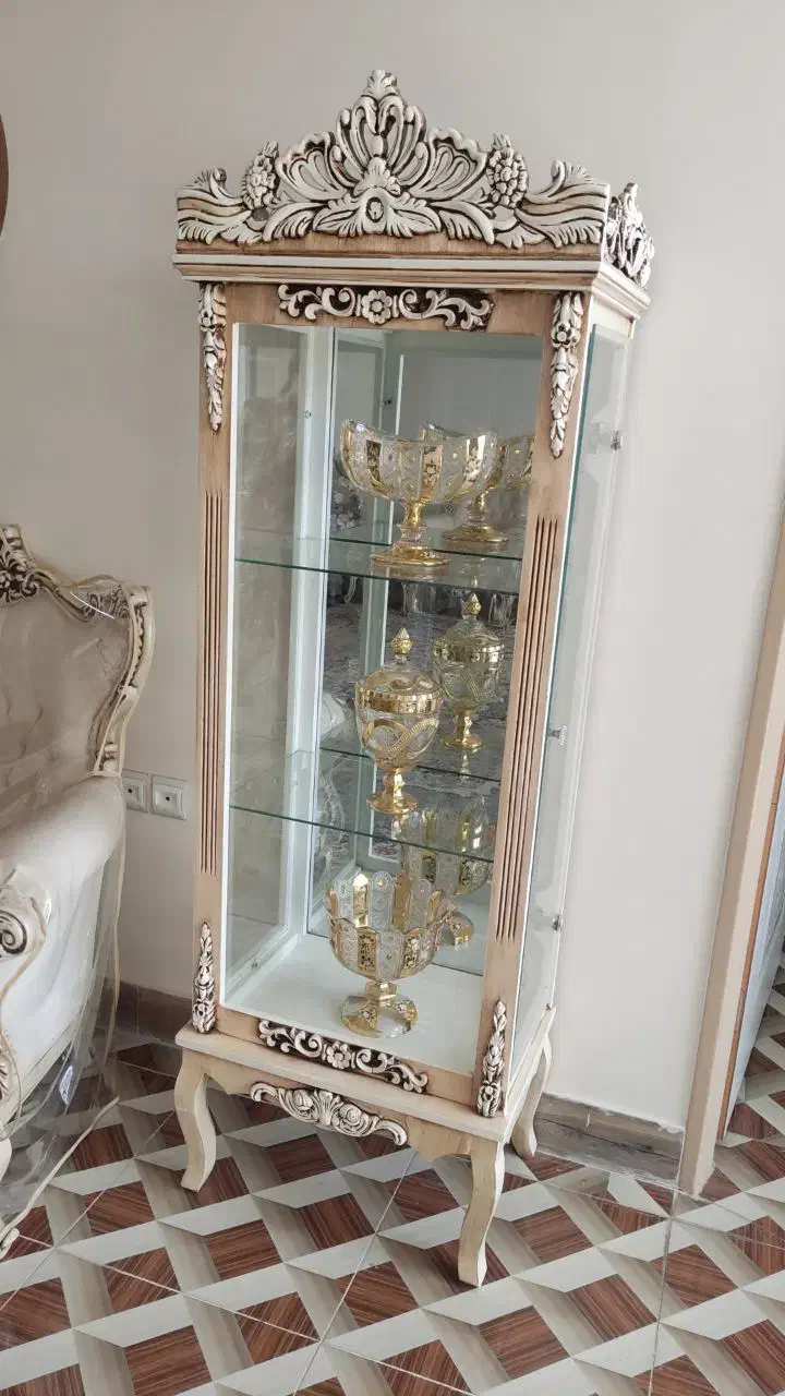 ویترین|بوفه، ویترین، کنسول|پیر بکران, |دیوار