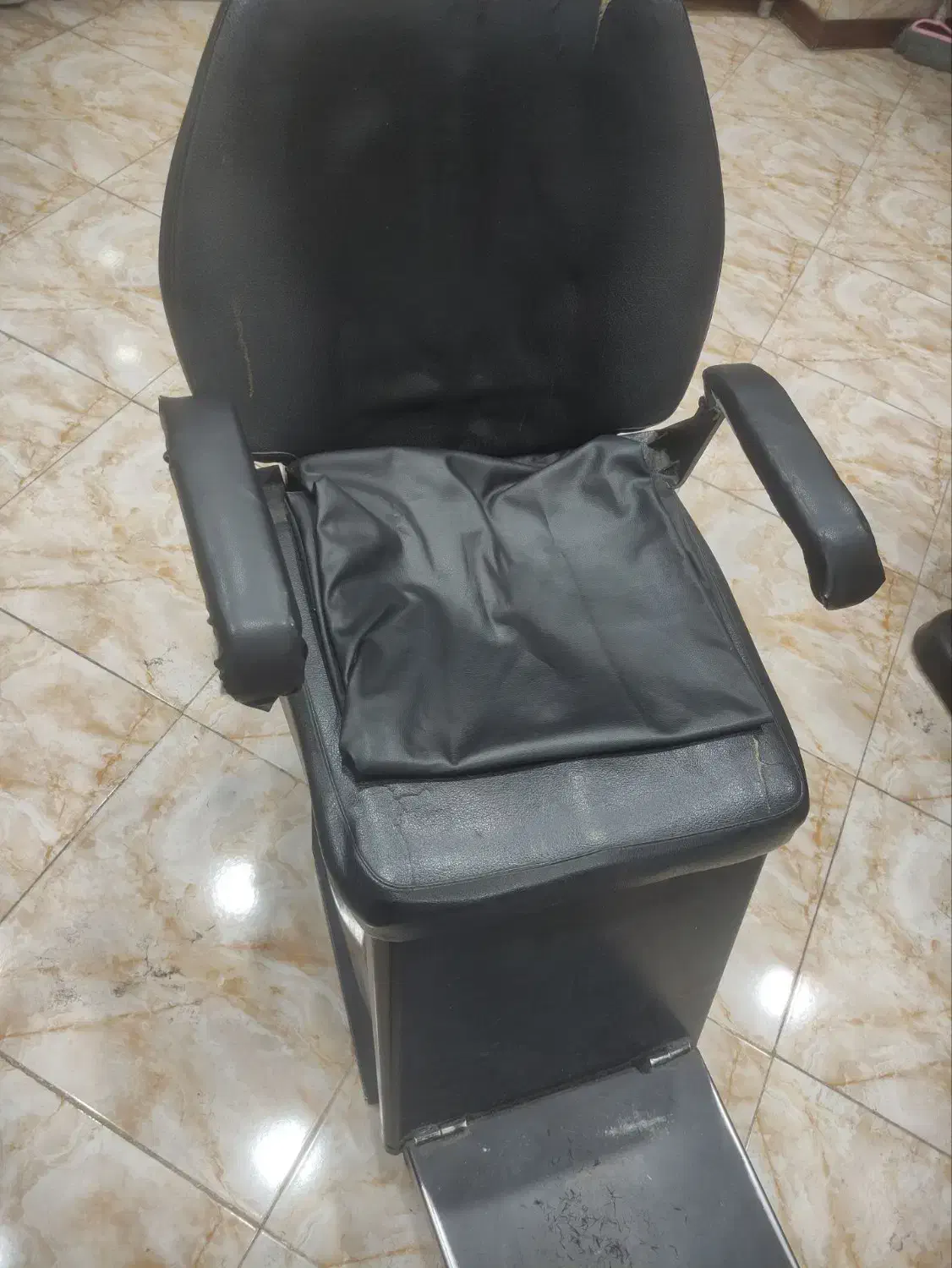 صندلی اصلاح|آرایشگاه و سالنهای زیبایی|قرچک, مهدیه|دیوار