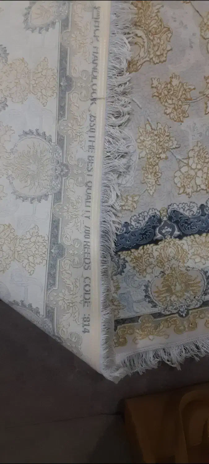 فرش ۶ متری ۷۰۰ شانه|فرش|خرم‌آباد, |دیوار