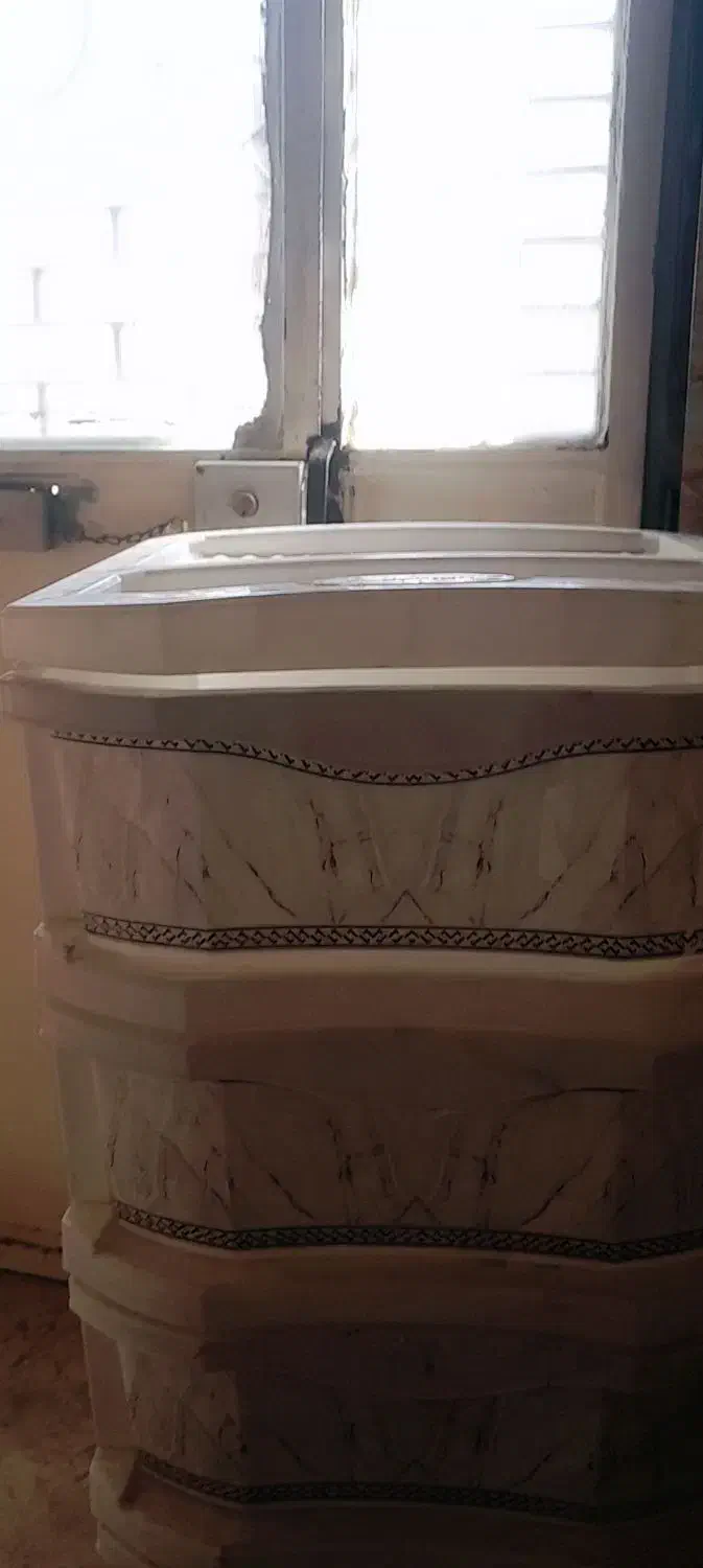 فایل|ظروف نگهدارنده، پلاستیکی، یک‌بارمصرف|سنندج, |دیوار