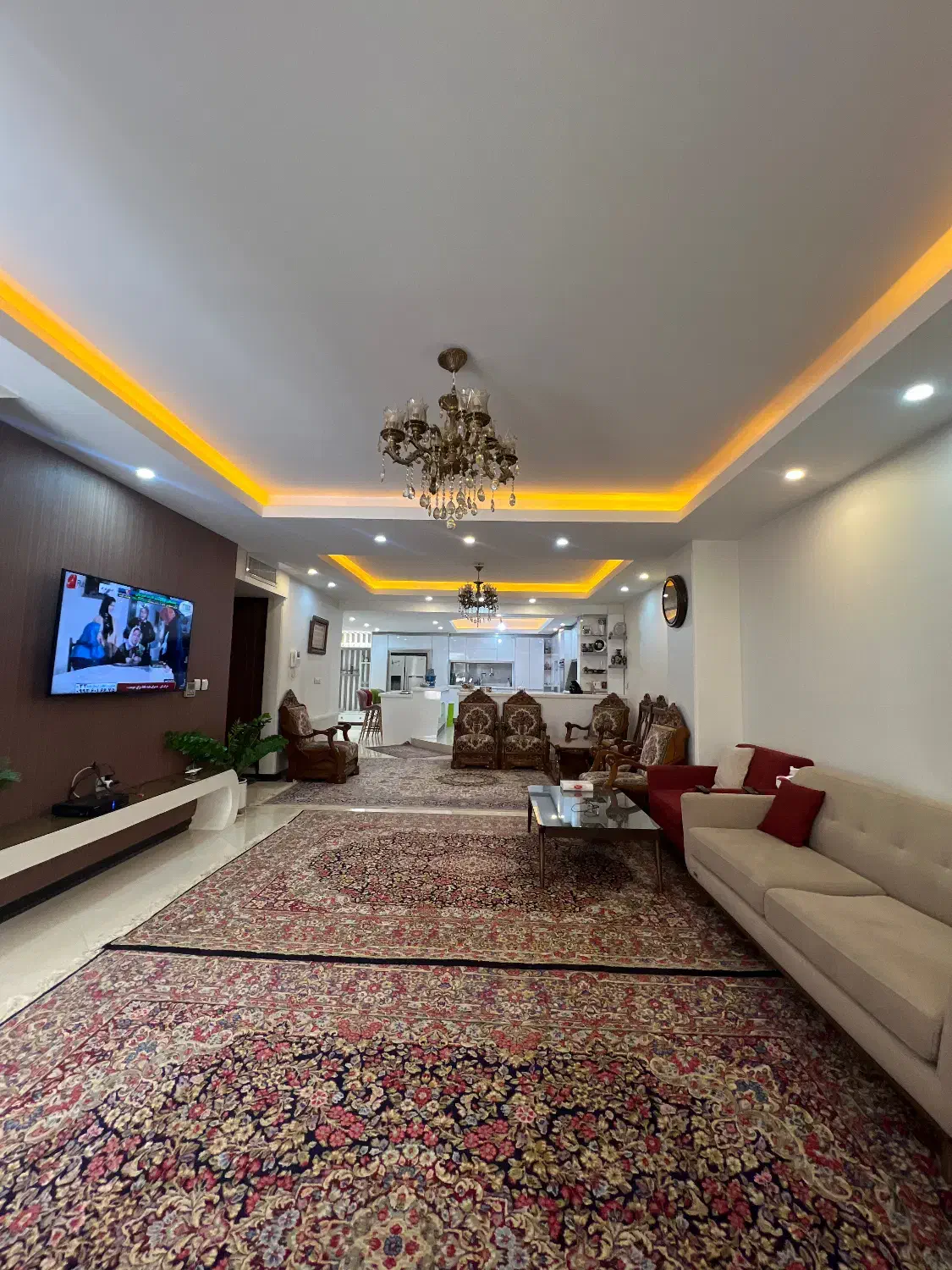 بلوار جمهوری، خ بیهقی، ۴۰ متر خیاط اختصاصی، ۳ خواب|فروش آپارتمان|کرمان, |دیوار