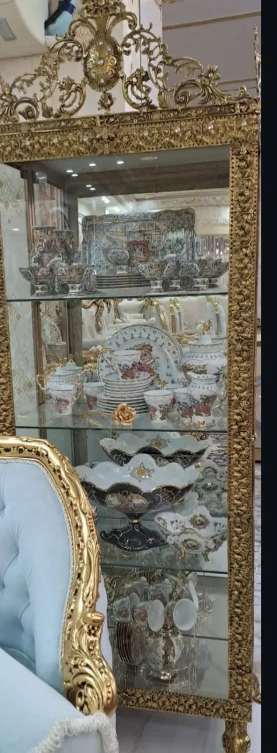 ساعت برنز وبوفه برنز بسیار سنگین وشیک|بوفه، ویترین، کنسول|خوی, |دیوار