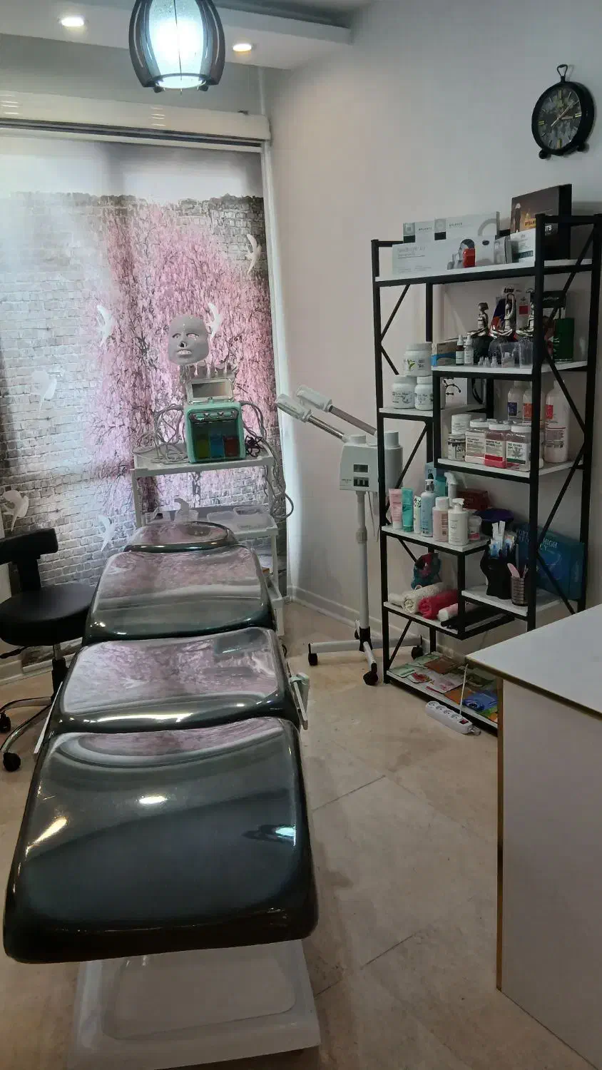 لیزرموهای زائد بدن،فیشال،بوتاکس،فیلر|خدمات آرایشگری و زیبایی|تهران, هفت حوض|دیوار