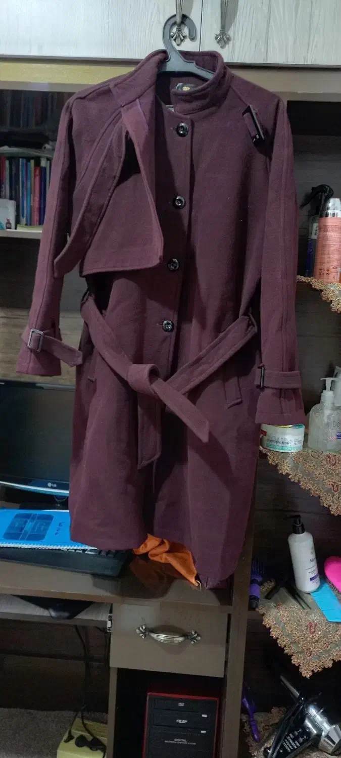 پالتو پاییزه|لباس|فولادشهر, مسکن مهر فولادشهر|دیوار