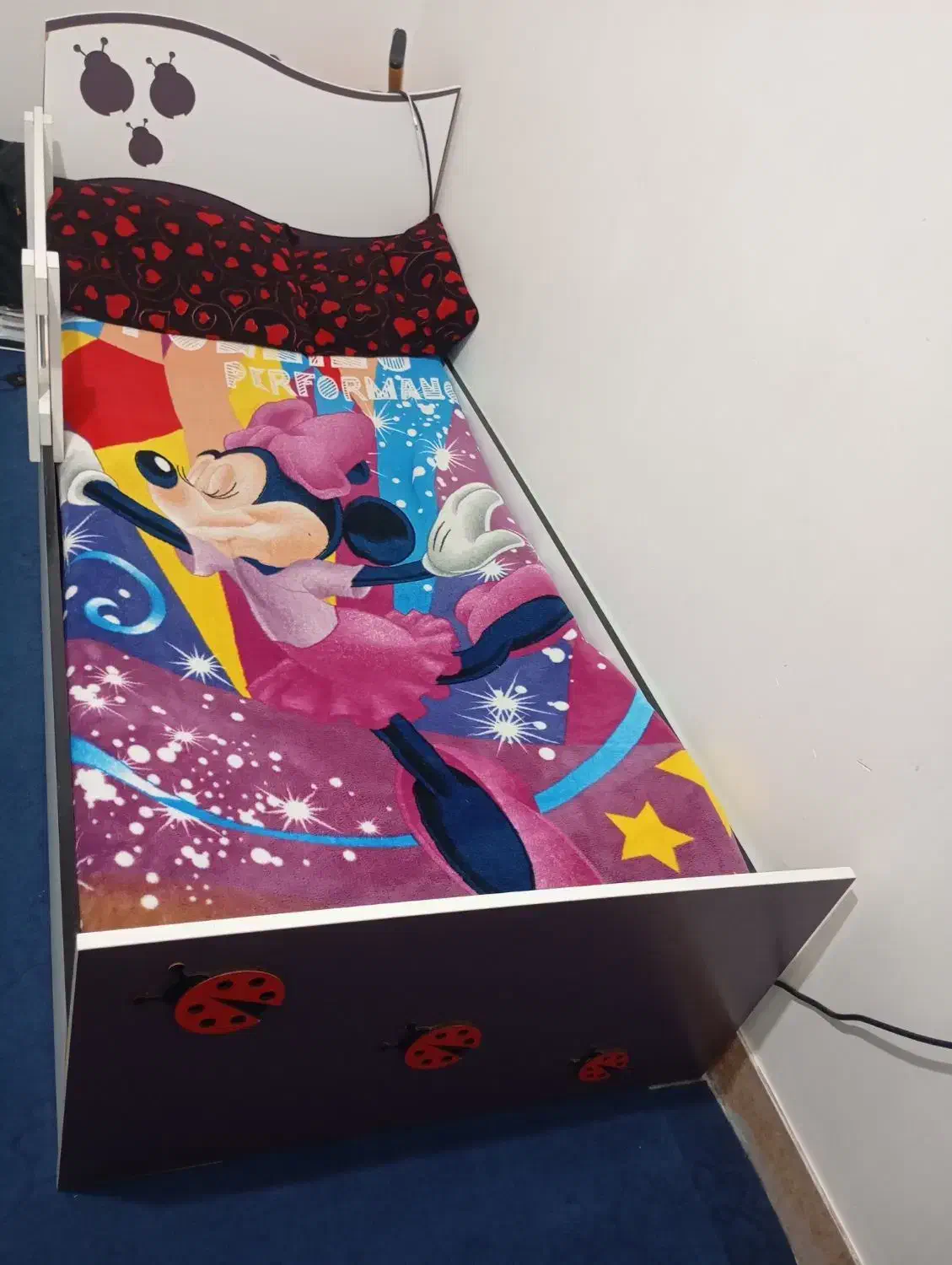 تخت یکنفره وکمد|تخت و سرویس خواب|نرماشیر, |دیوار