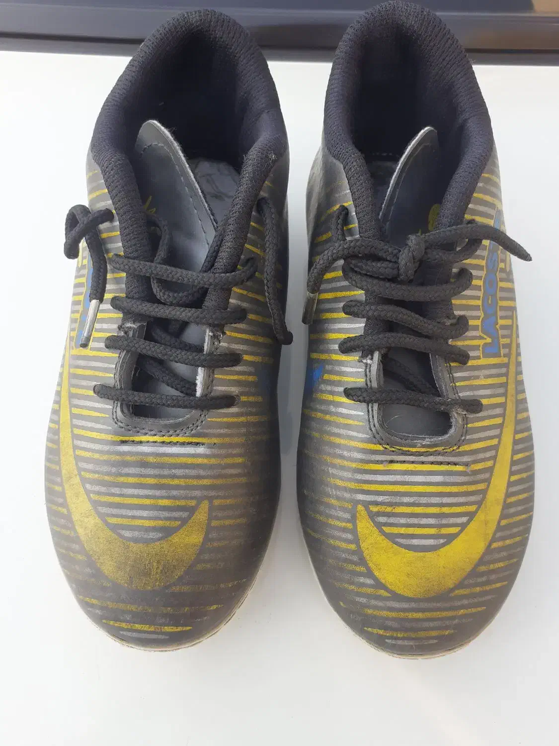 کفش فوتبال و کفش اسپرت بچه گانه|کفش و لباس بچه|ارومیه, |دیوار