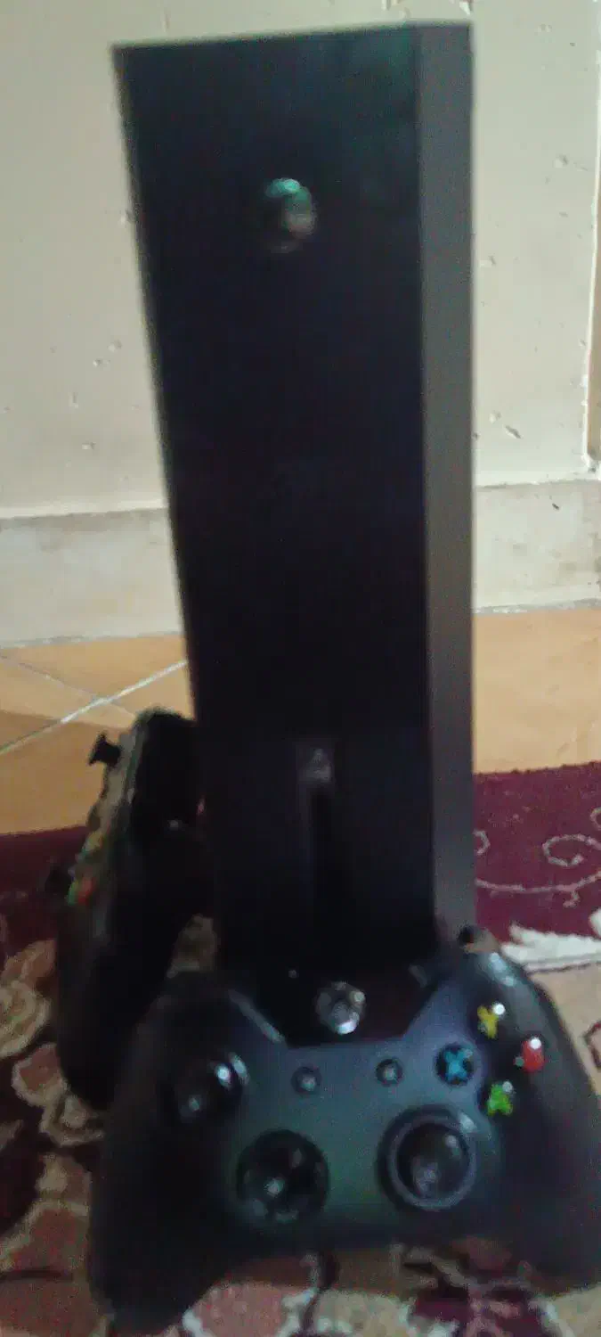 ایکس باکس وان دو دسته در حده نو|کنسول، بازی ویدئویی و آنلاین|ماهدشت, |دیوار