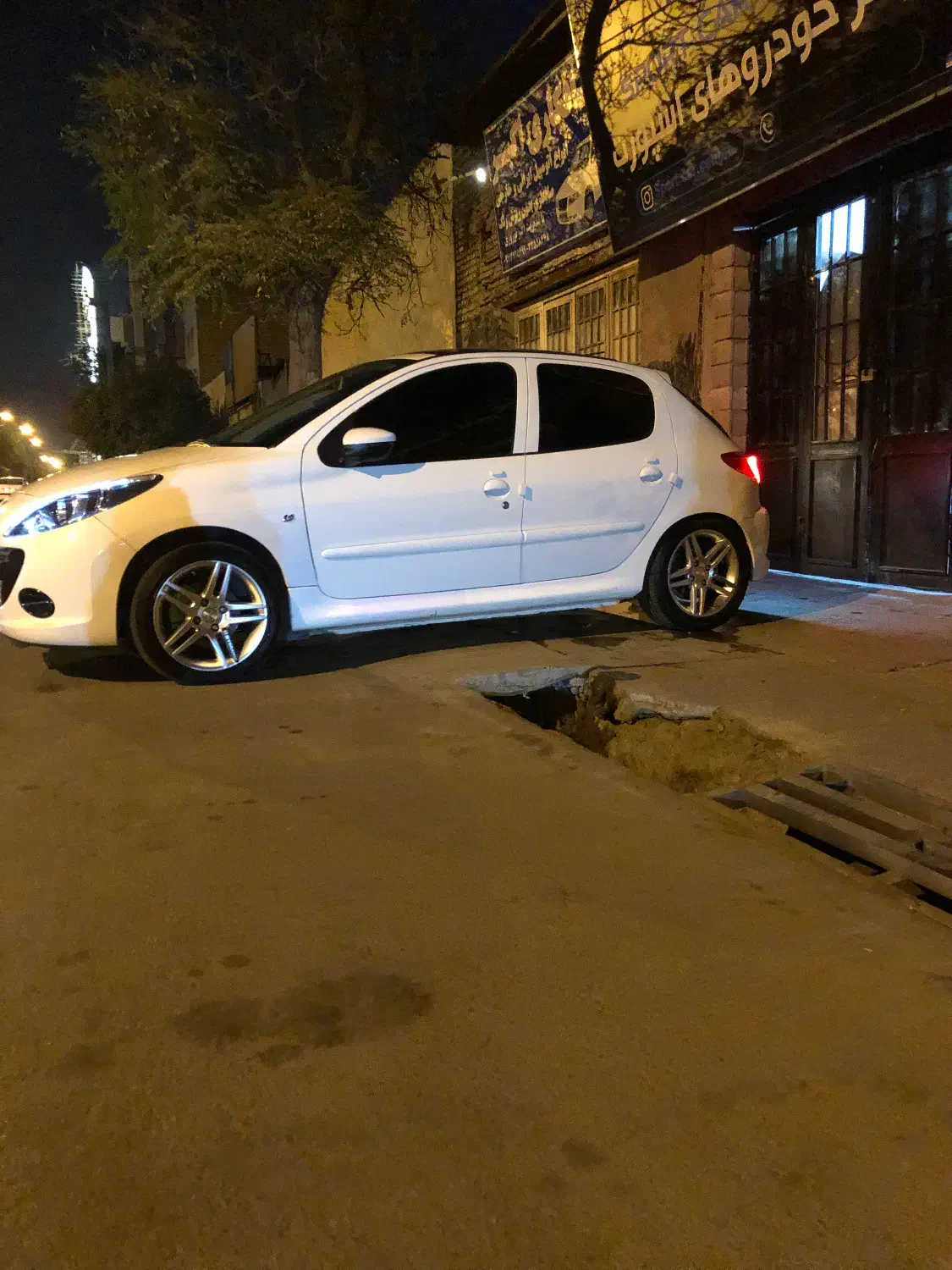 207 پانا اس|خودرو سواری و وانت|گنبد کاووس, |دیوار