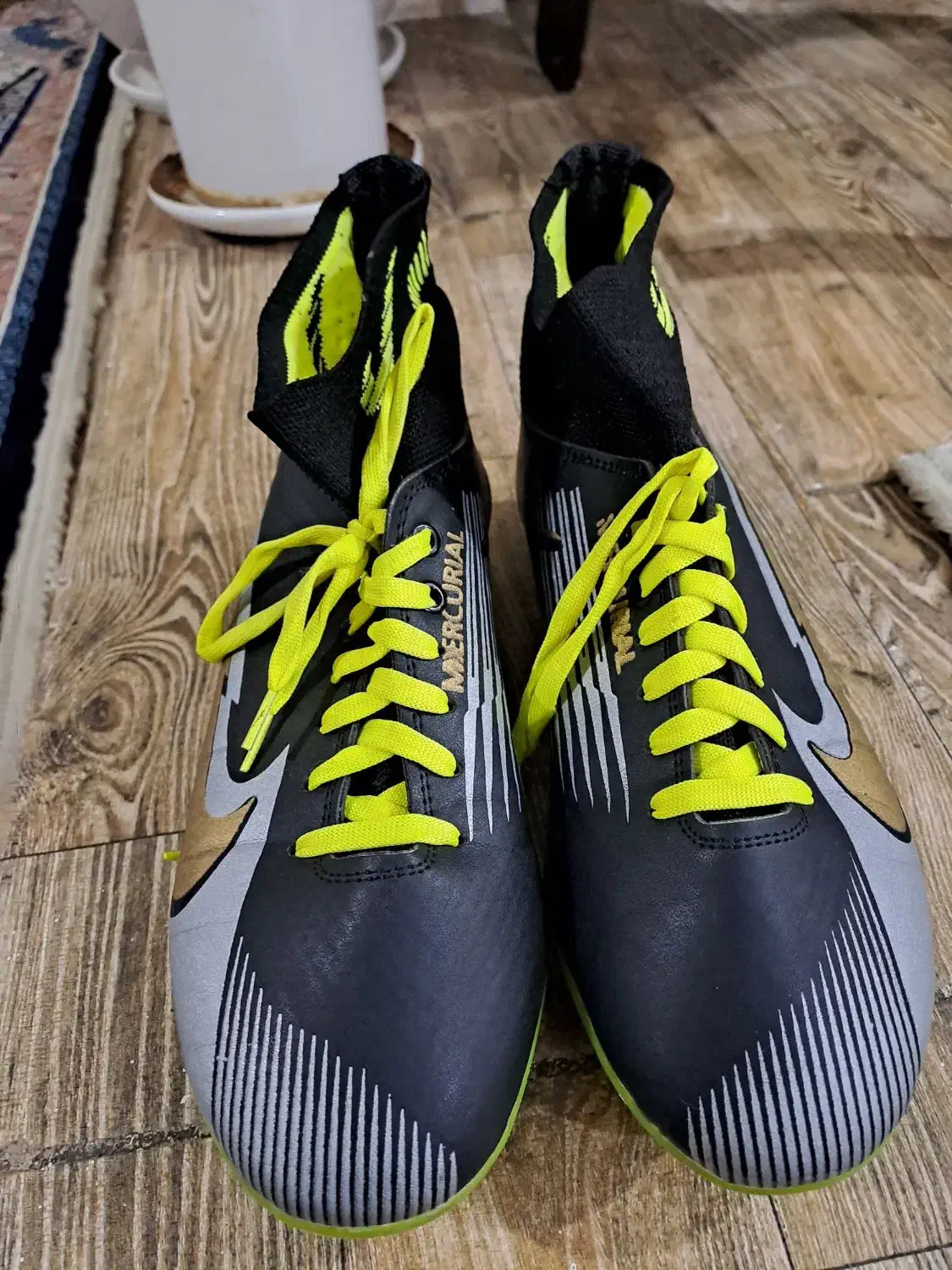 کفش ورزشی چمن|تجهیزات ورزشی|نورآباد, |دیوار